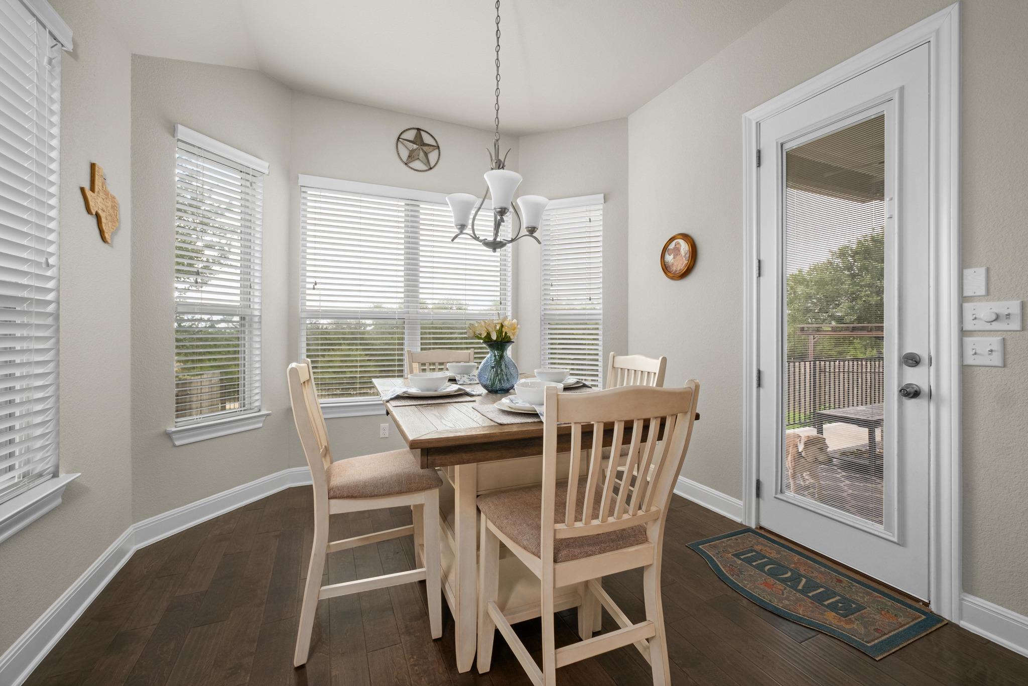 611 Founders Rdg, Dripping Springs, TX 78620
