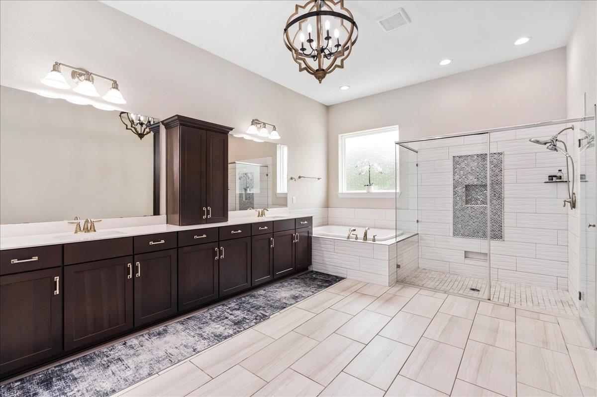437 July Johnson Dr, Austin, TX 78737