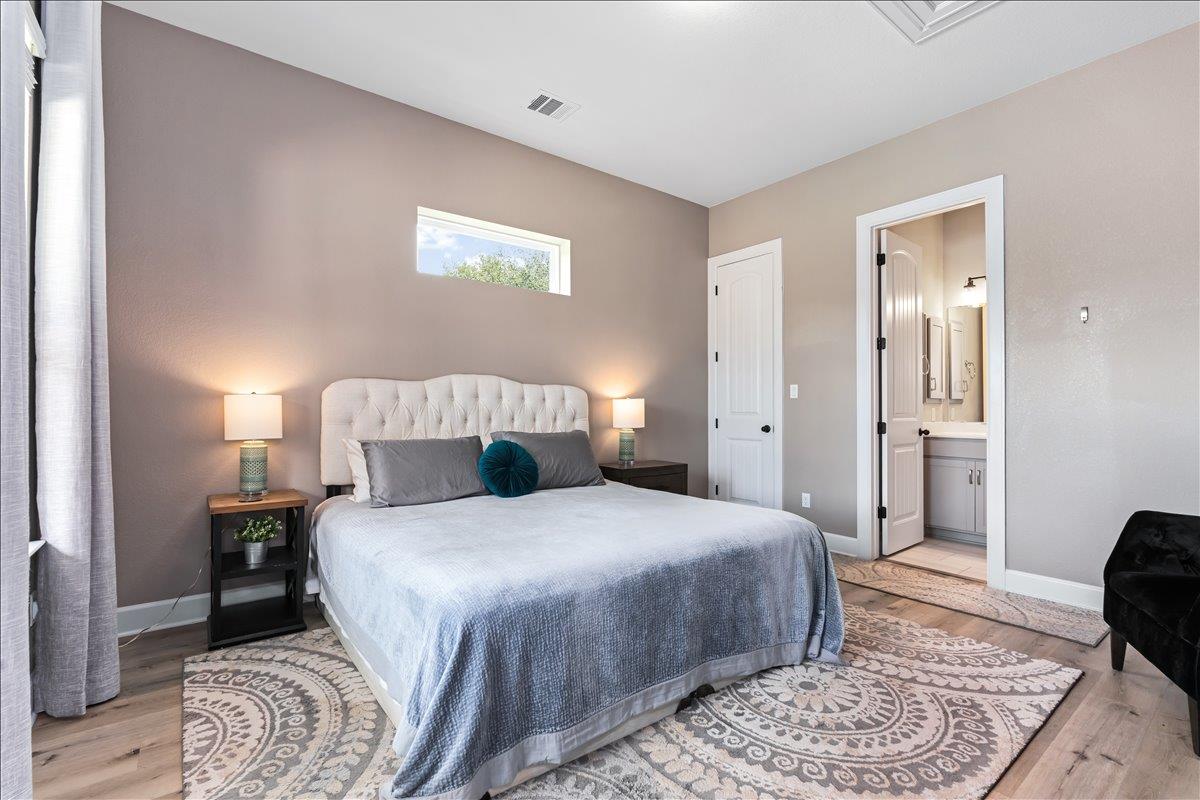 437 July Johnson Dr, Austin, TX 78737