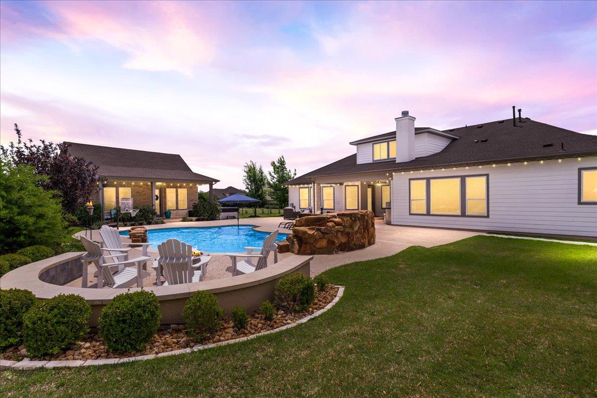 437 July Johnson Dr, Austin, TX 78737