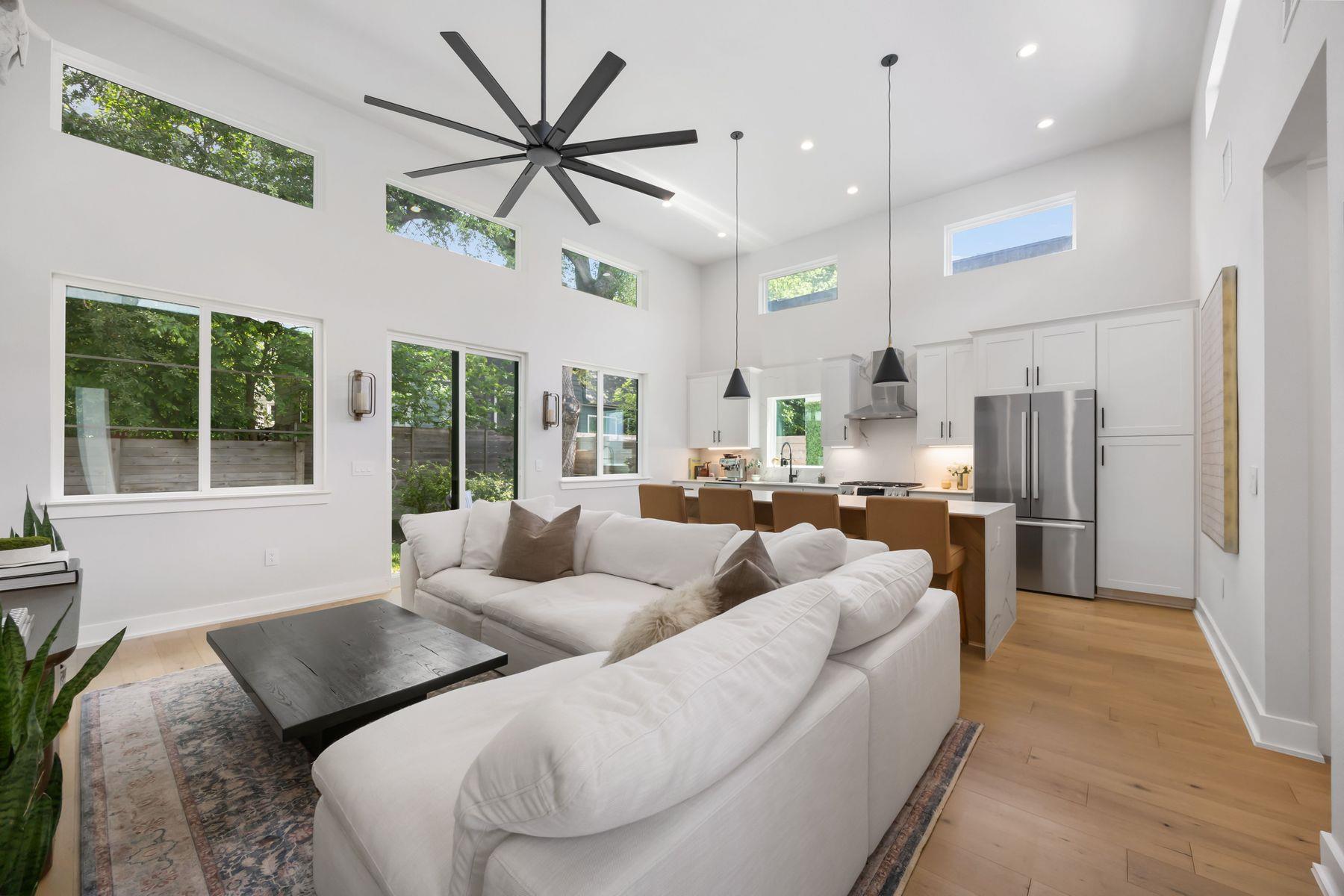 2711 Stacy Ln # 2, Austin, TX 78704