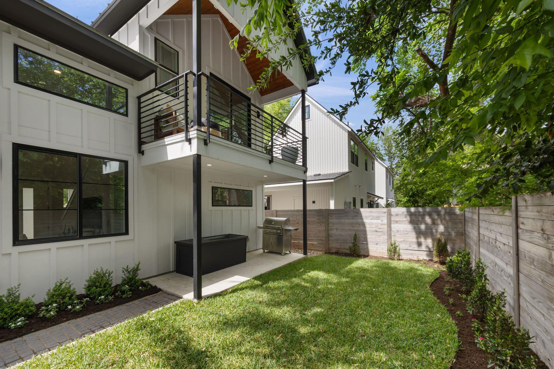 2711 Stacy Ln # 2, Austin, TX 78704