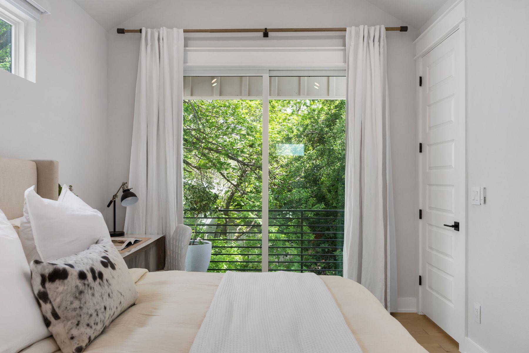 2711 Stacy Ln # 2, Austin, TX 78704