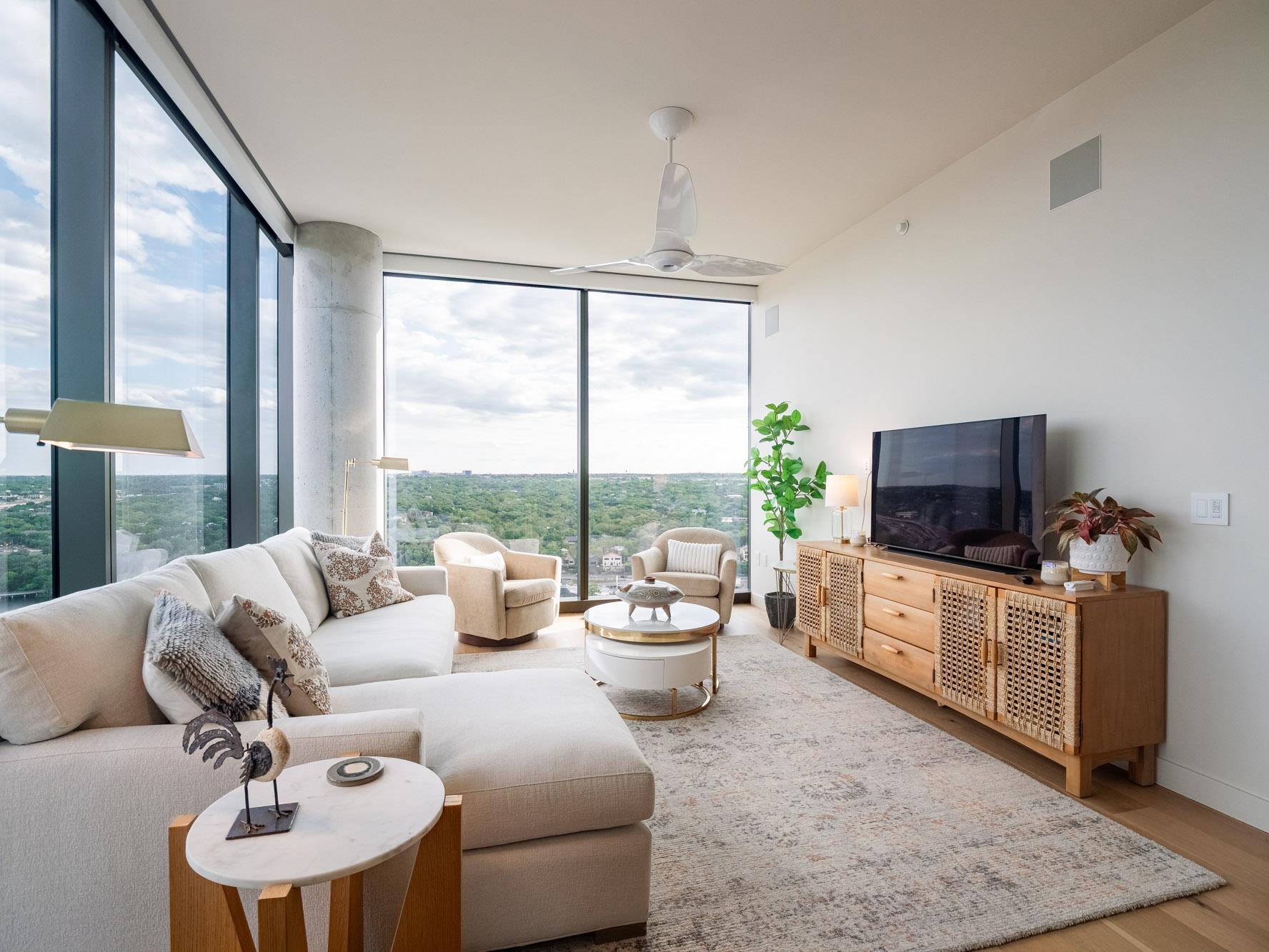 44 East Ave # 2310, Austin, TX 78701