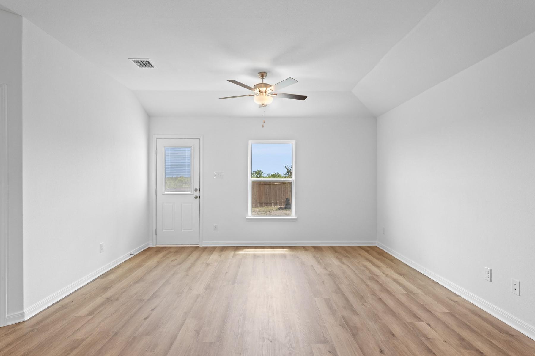 440 Aplite Pass, Maxwell, TX 78656