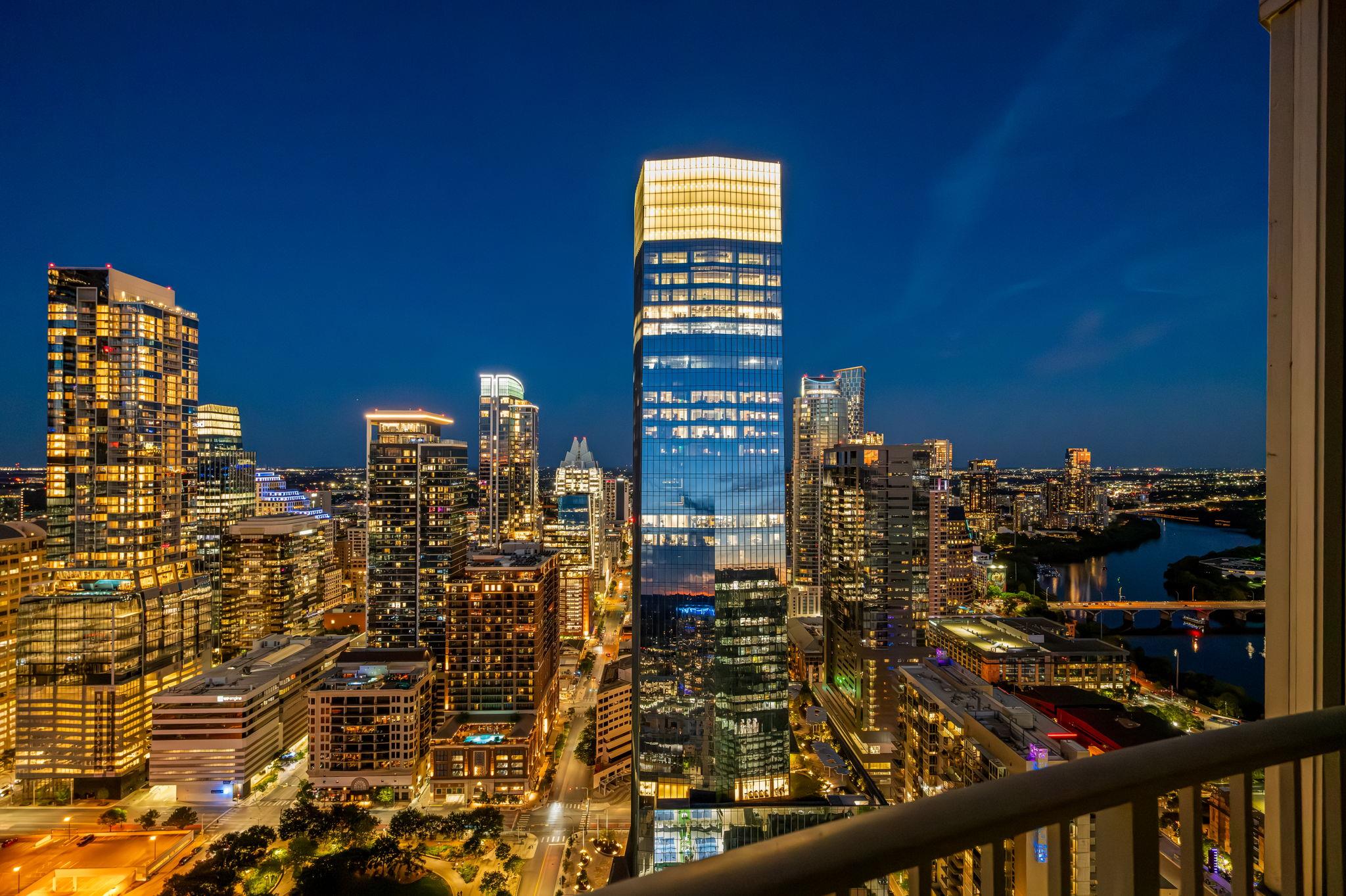 360 Nueces St # 4211, Austin, TX 78701