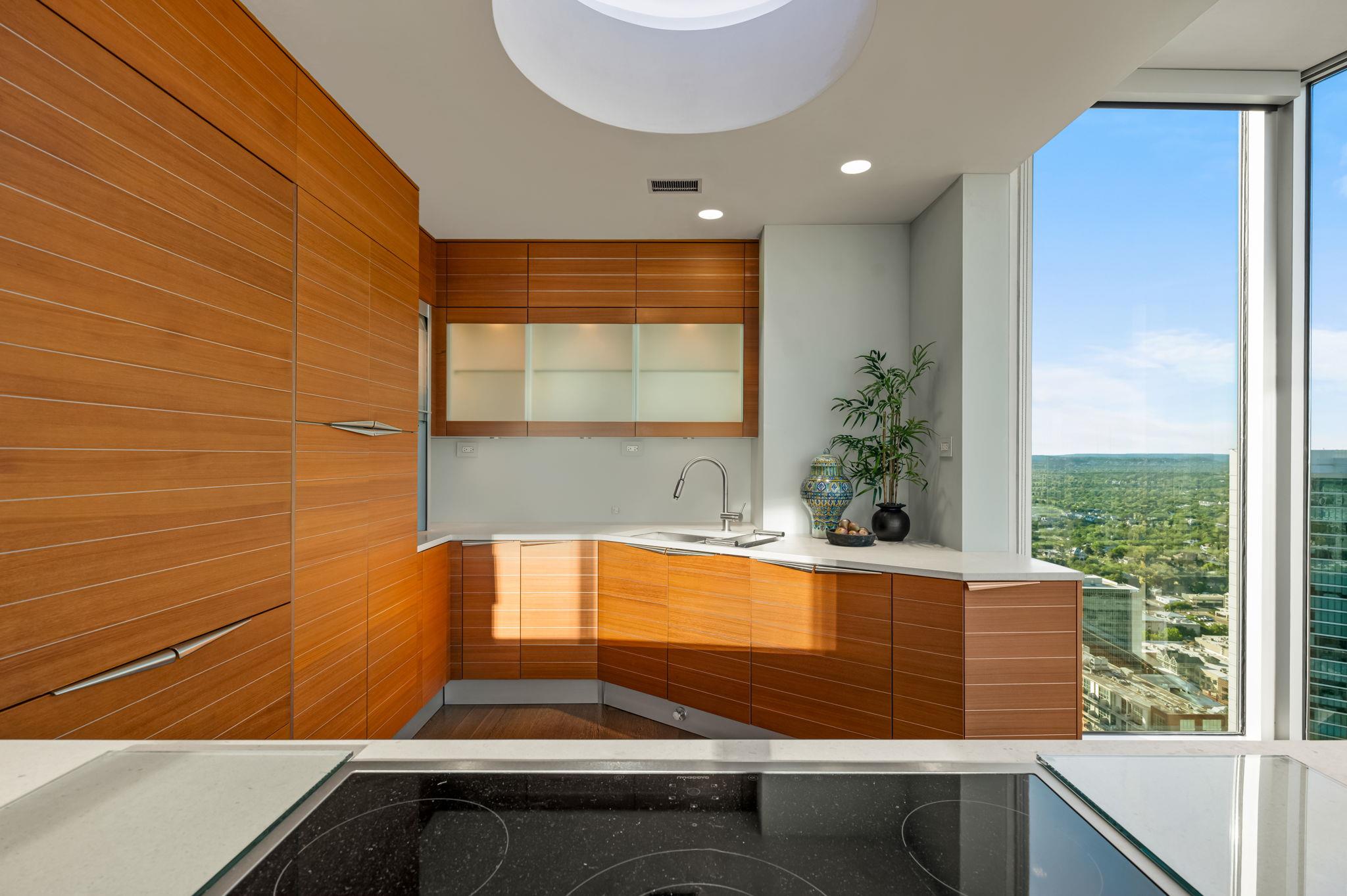 360 Nueces St # 4211, Austin, TX 78701