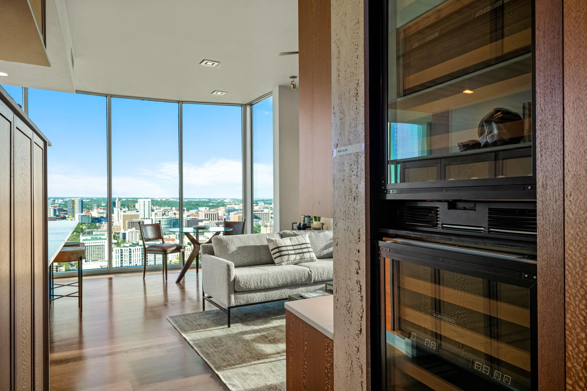 360 Nueces St # 4211, Austin, TX 78701