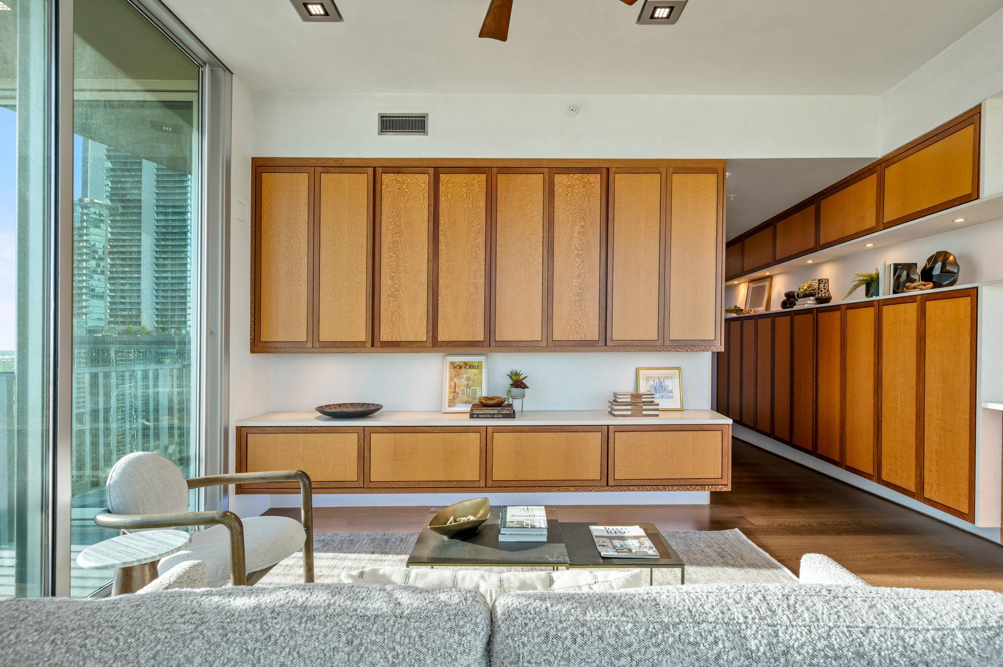 360 Nueces St # 4211, Austin, TX 78701