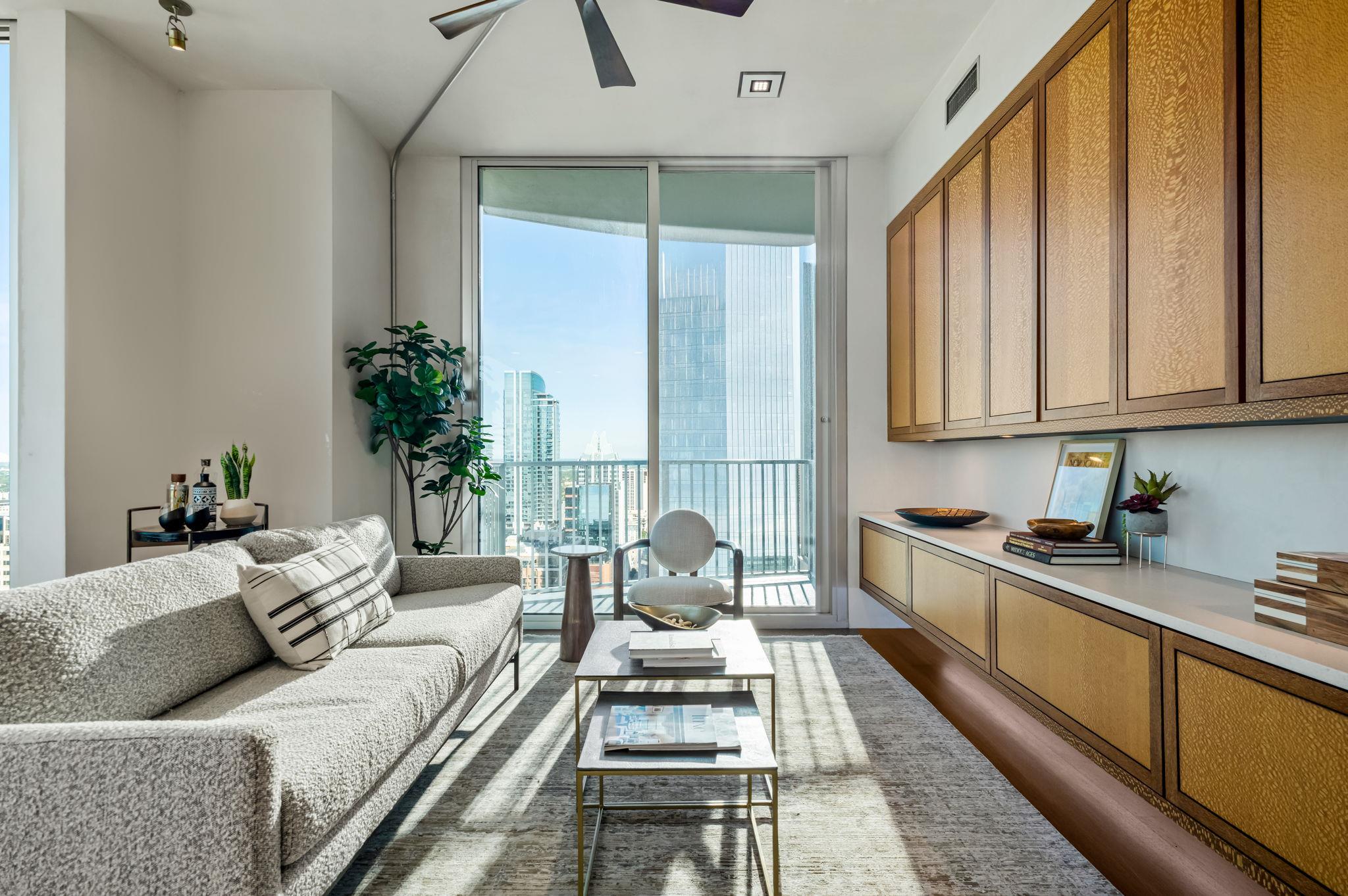 360 Nueces St # 4211, Austin, TX 78701