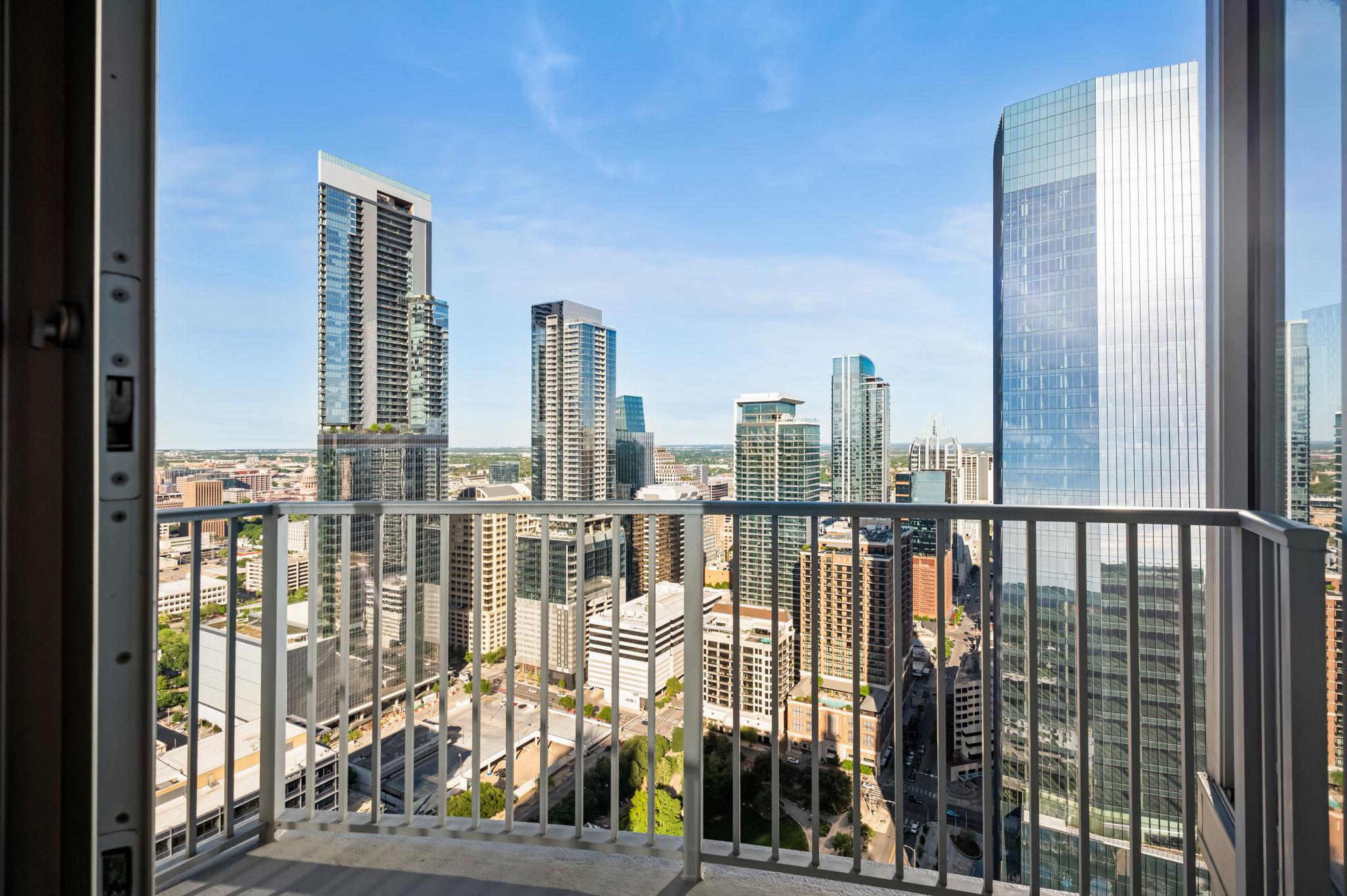 360 Nueces St # 4211, Austin, TX 78701