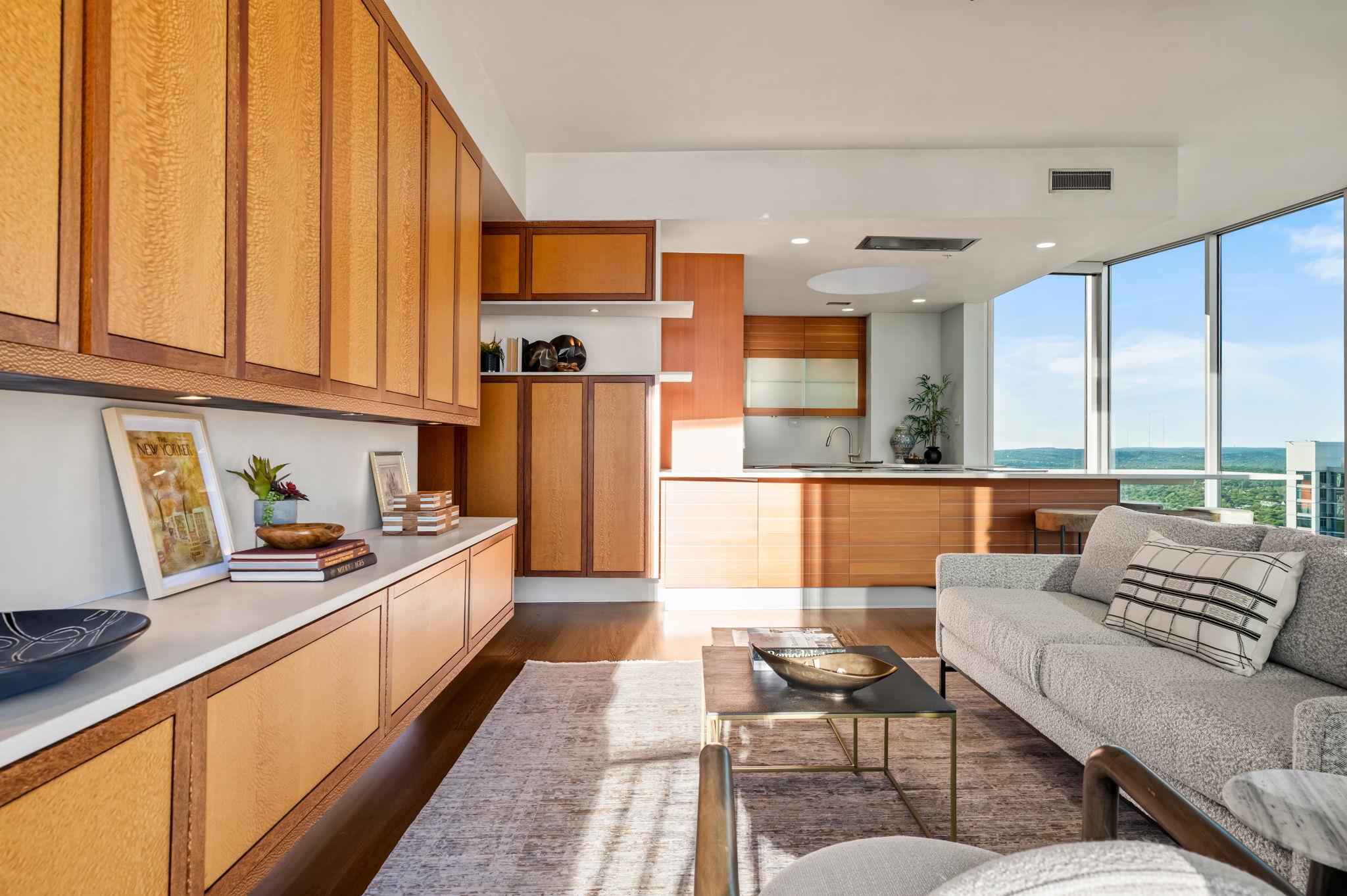 360 Nueces St # 4211, Austin, TX 78701