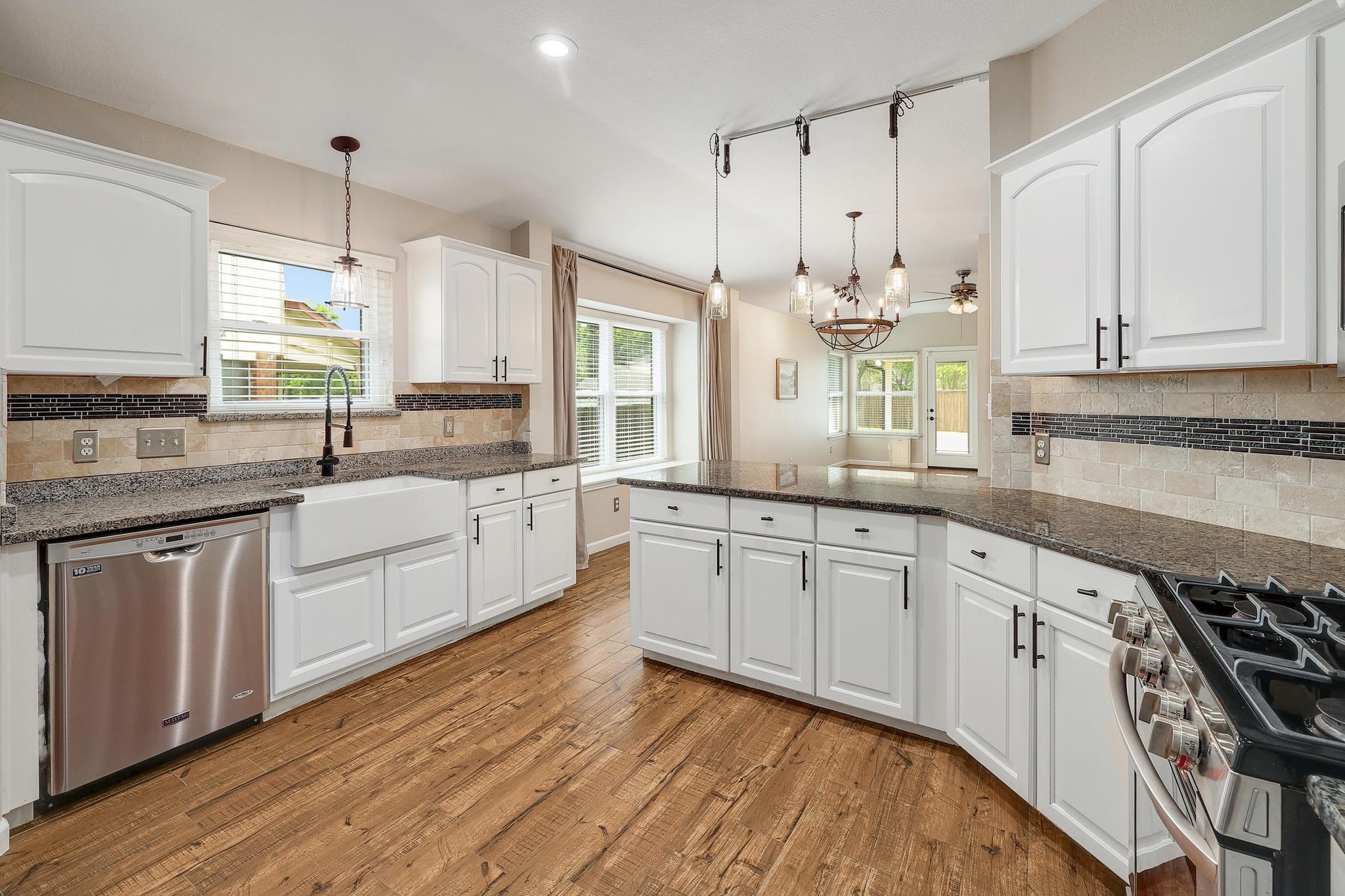 606 Horizon Trl, Cedar Park, TX 78613
