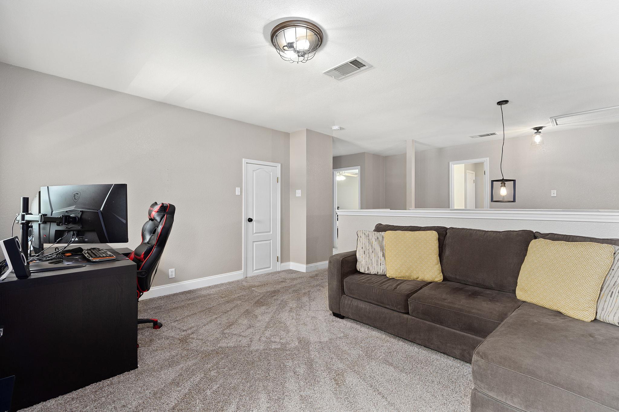 112 McLeod, Cedar Creek, TX 78612