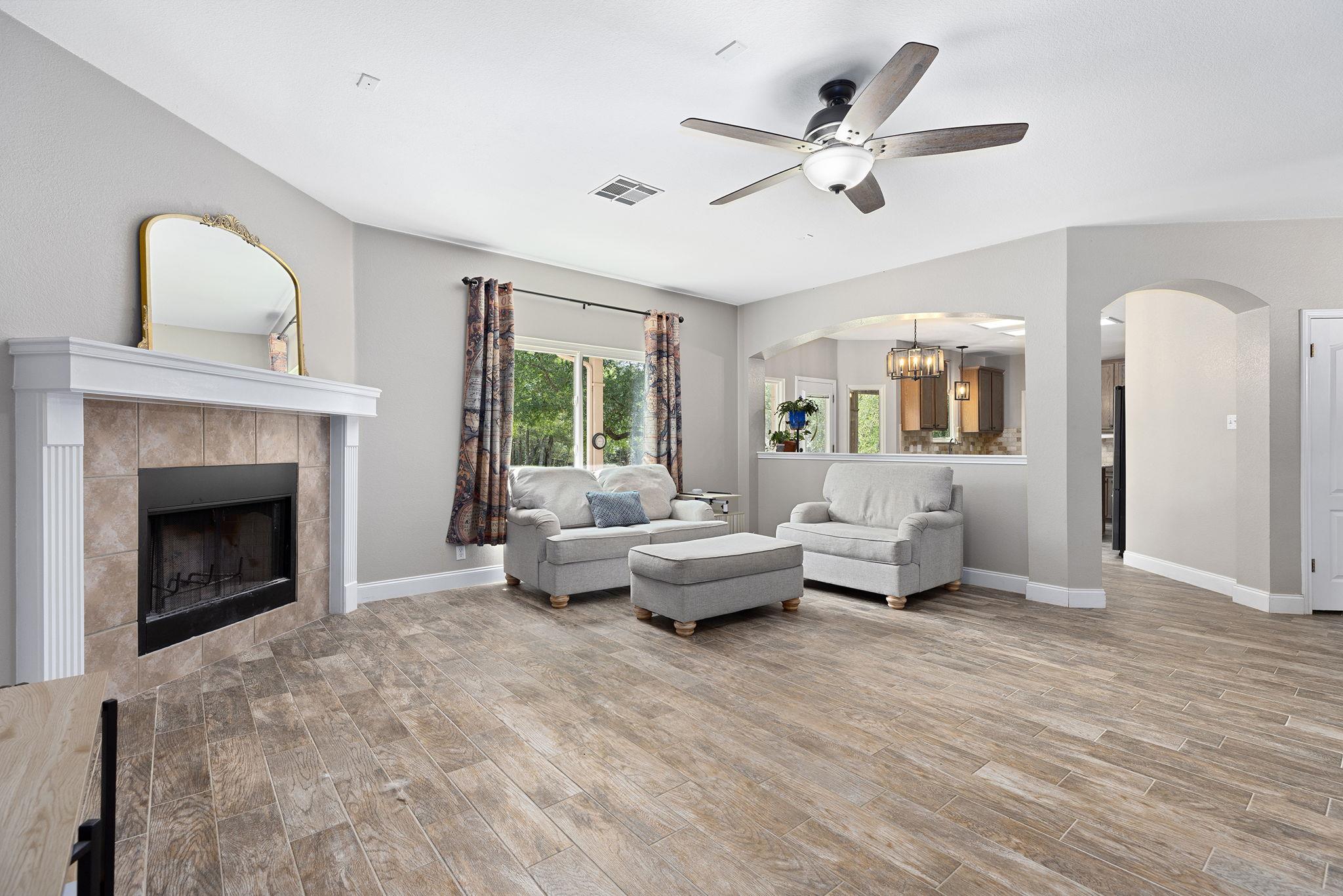 112 McLeod, Cedar Creek, TX 78612