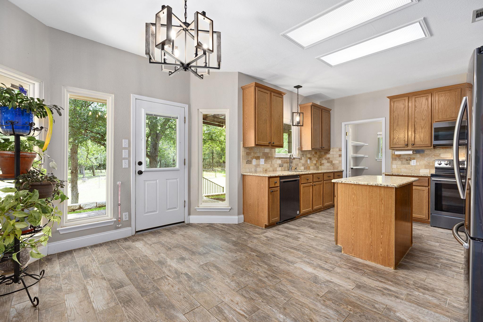 112 McLeod, Cedar Creek, TX 78612