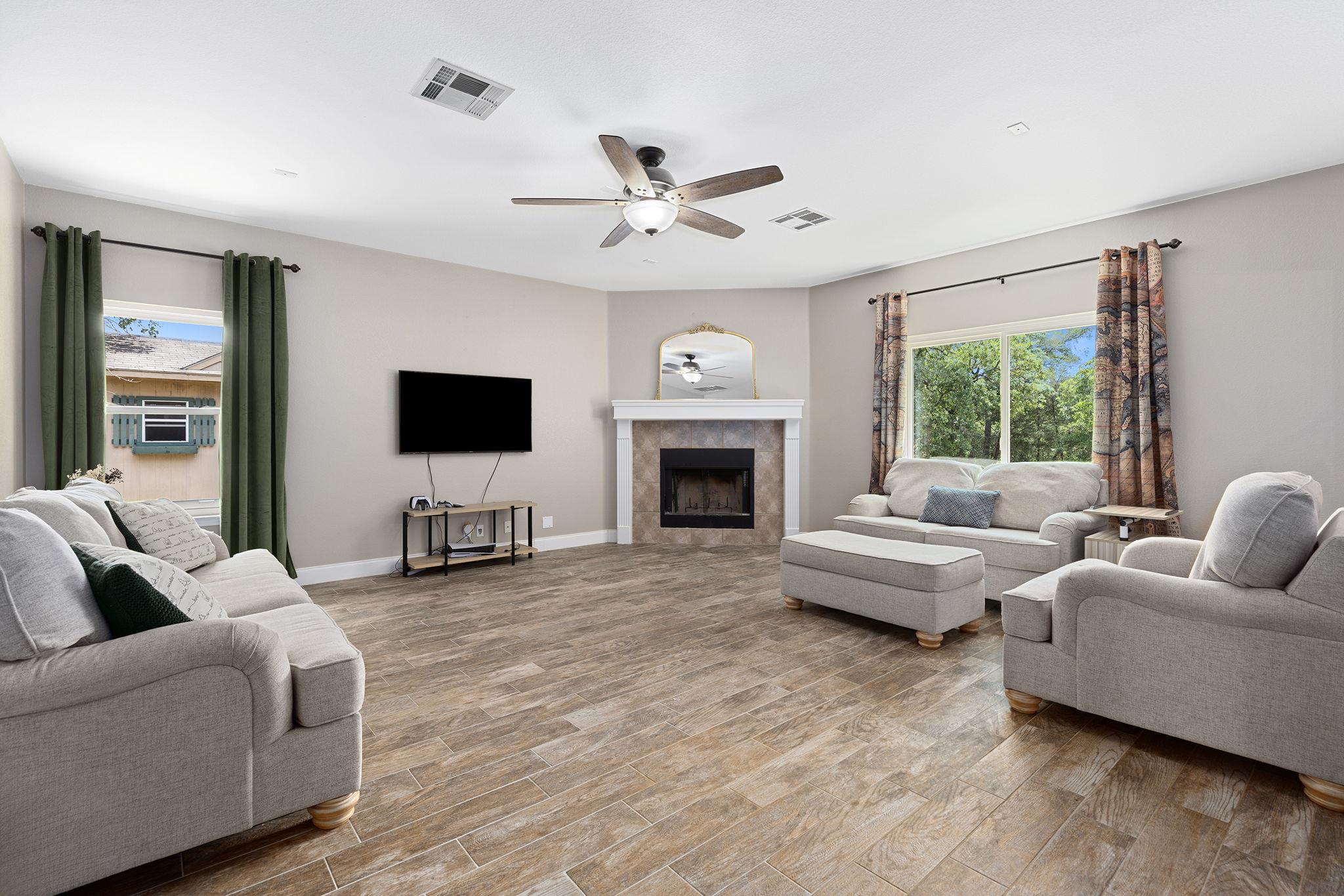 112 McLeod, Cedar Creek, TX 78612