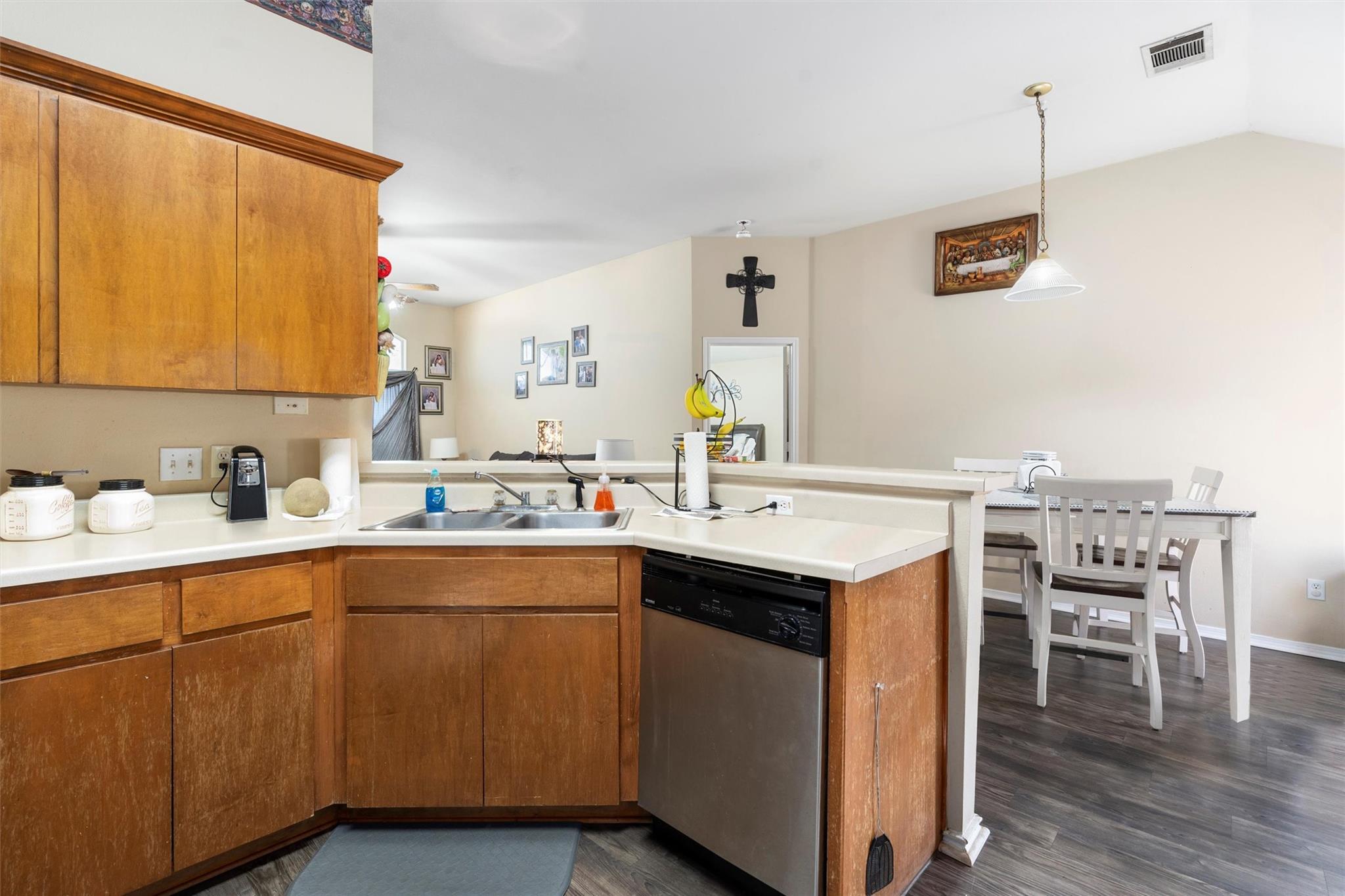 707 Broken Bow Dr, Round Rock, TX 78681