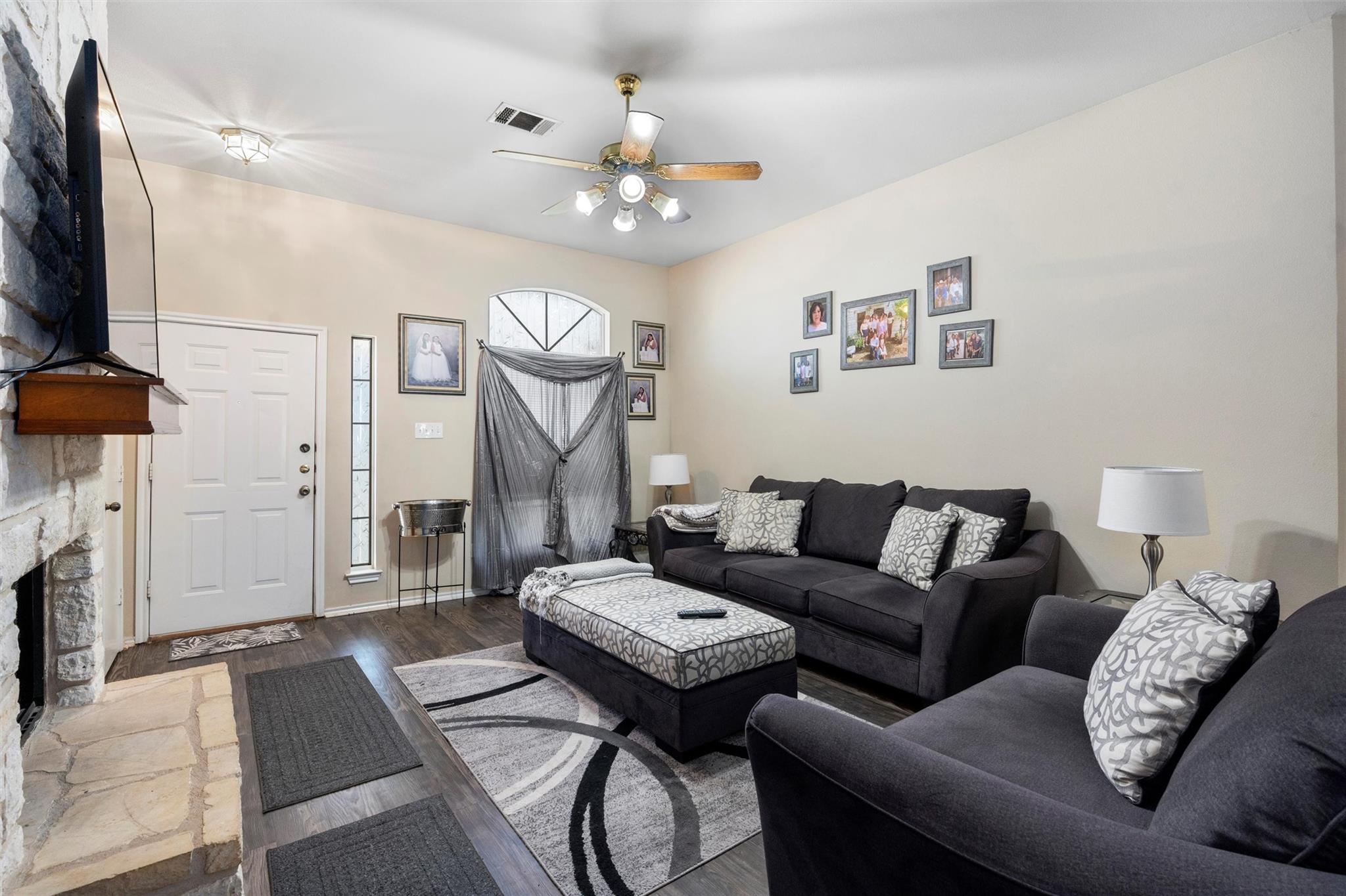 707 Broken Bow Dr, Round Rock, TX 78681