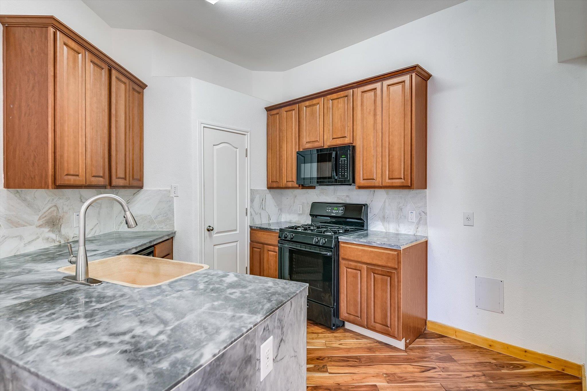 702 Bent Wood Pl, Round Rock, TX 78665