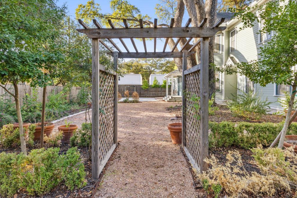 4104 Avenue F, Austin, TX 78751