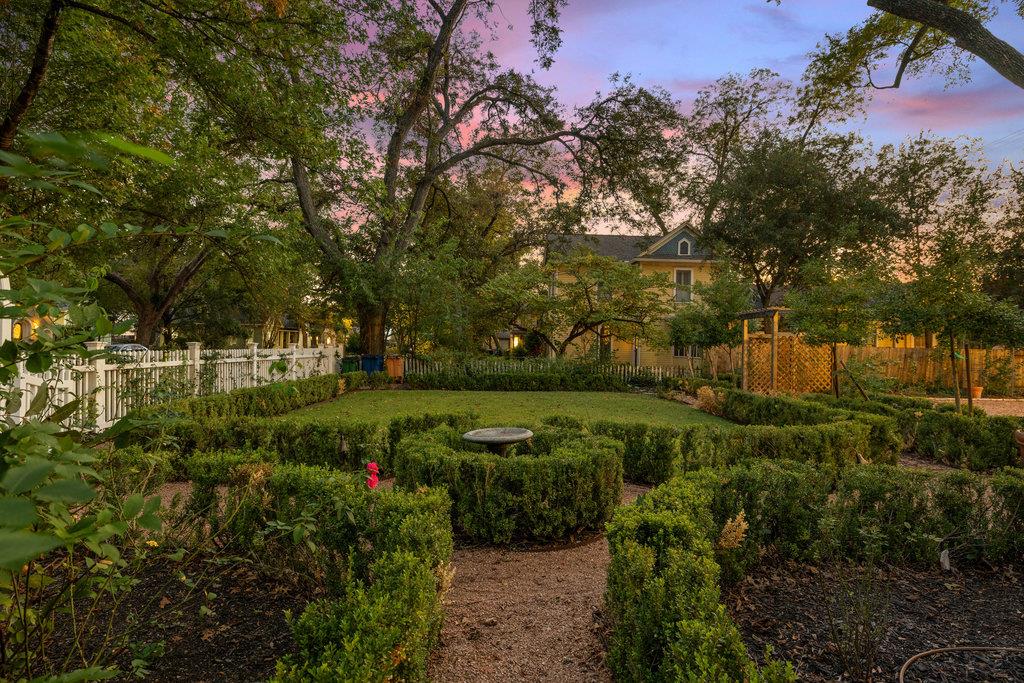 4104 Avenue F, Austin, TX 78751