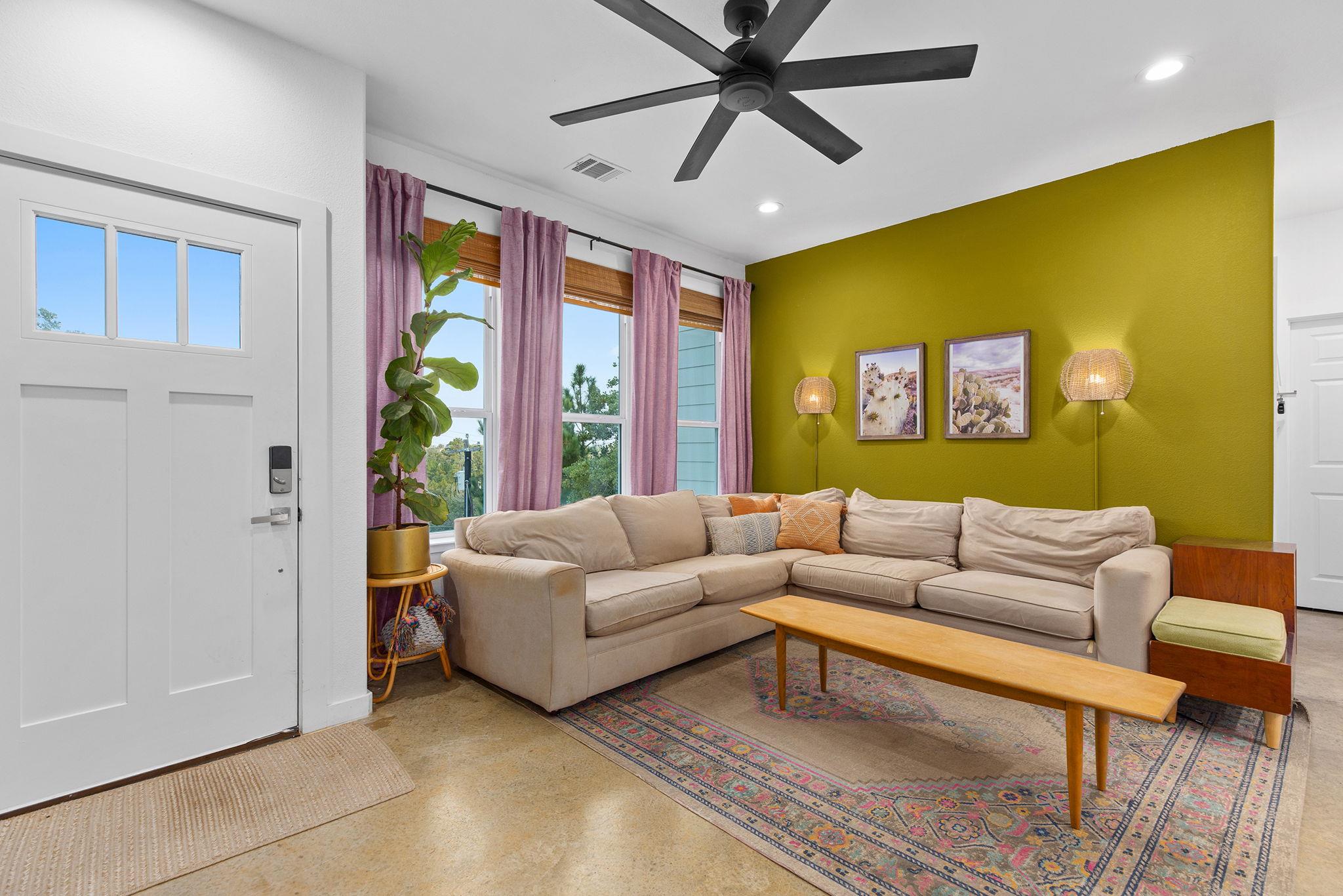 326 Tahitian Dr, Bastrop, TX 78602