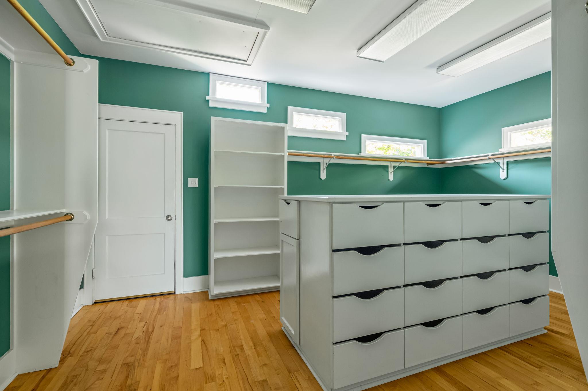 515 E 49th St, Austin, TX 78751