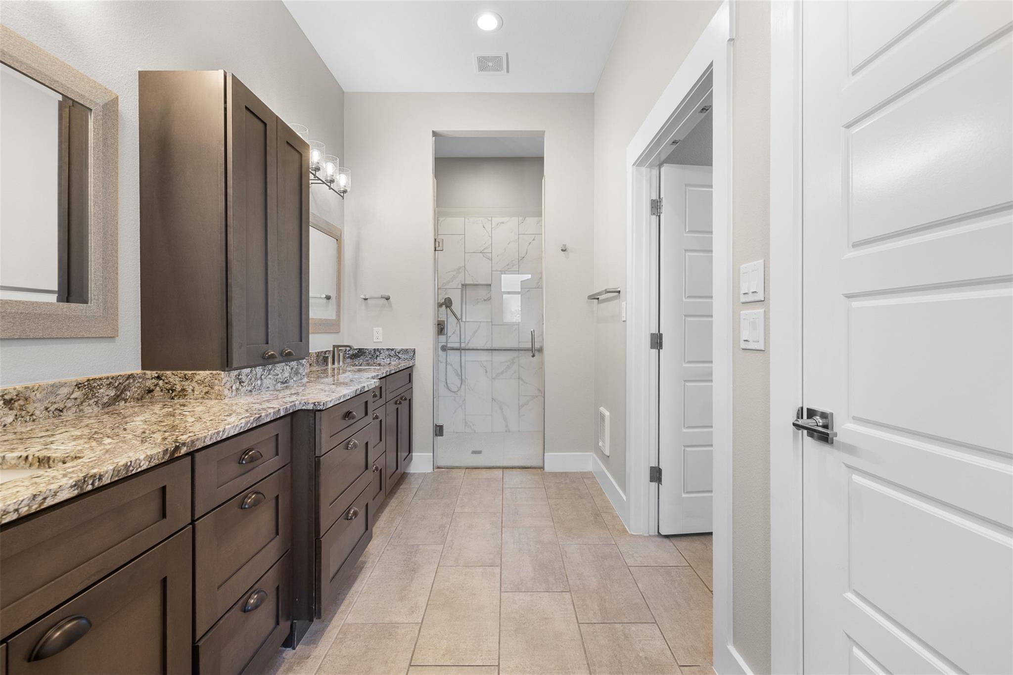 2345 Frank Rd, La Grange, TX 78945