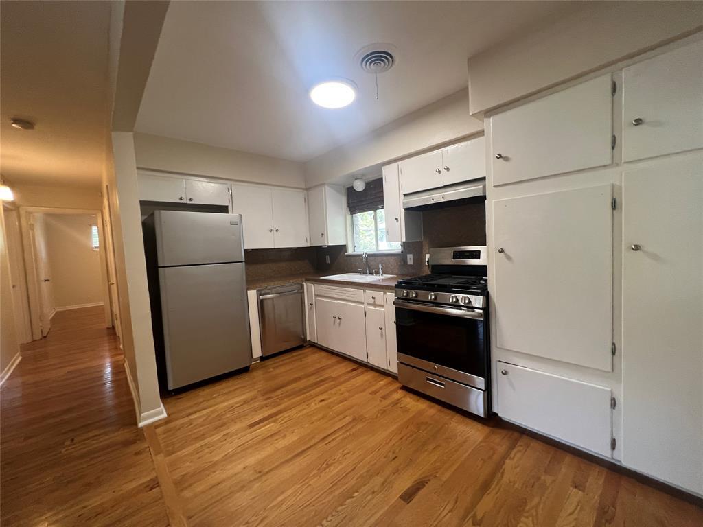 907 Possum Trot St # B, Austin, TX 78703