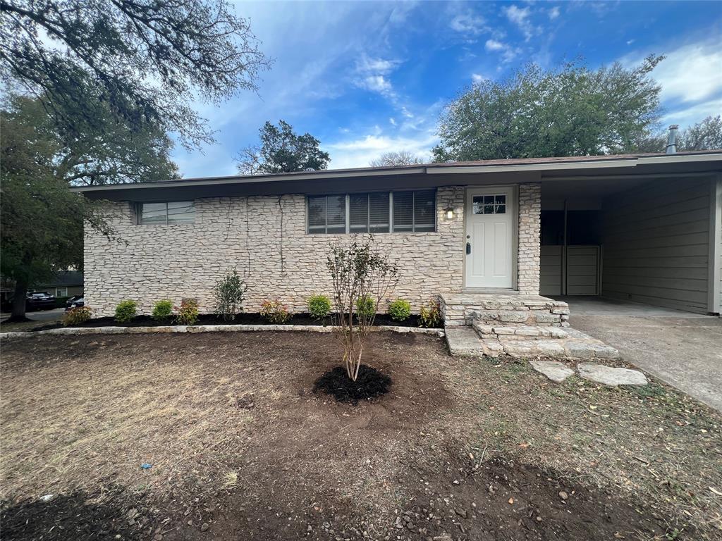 907 Possum Trot St # B, Austin, TX 78703