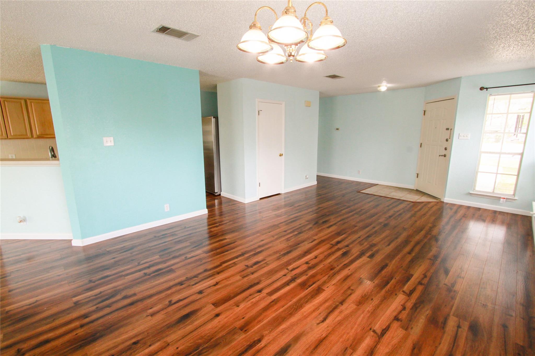 9705 DALEWOOD Dr, Austin, TX 78729