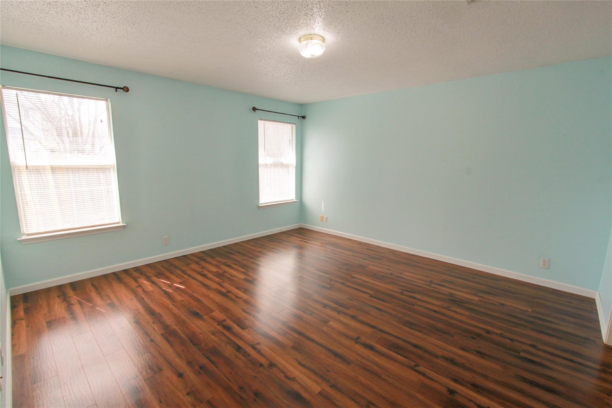 9705 DALEWOOD Dr, Austin, TX 78729