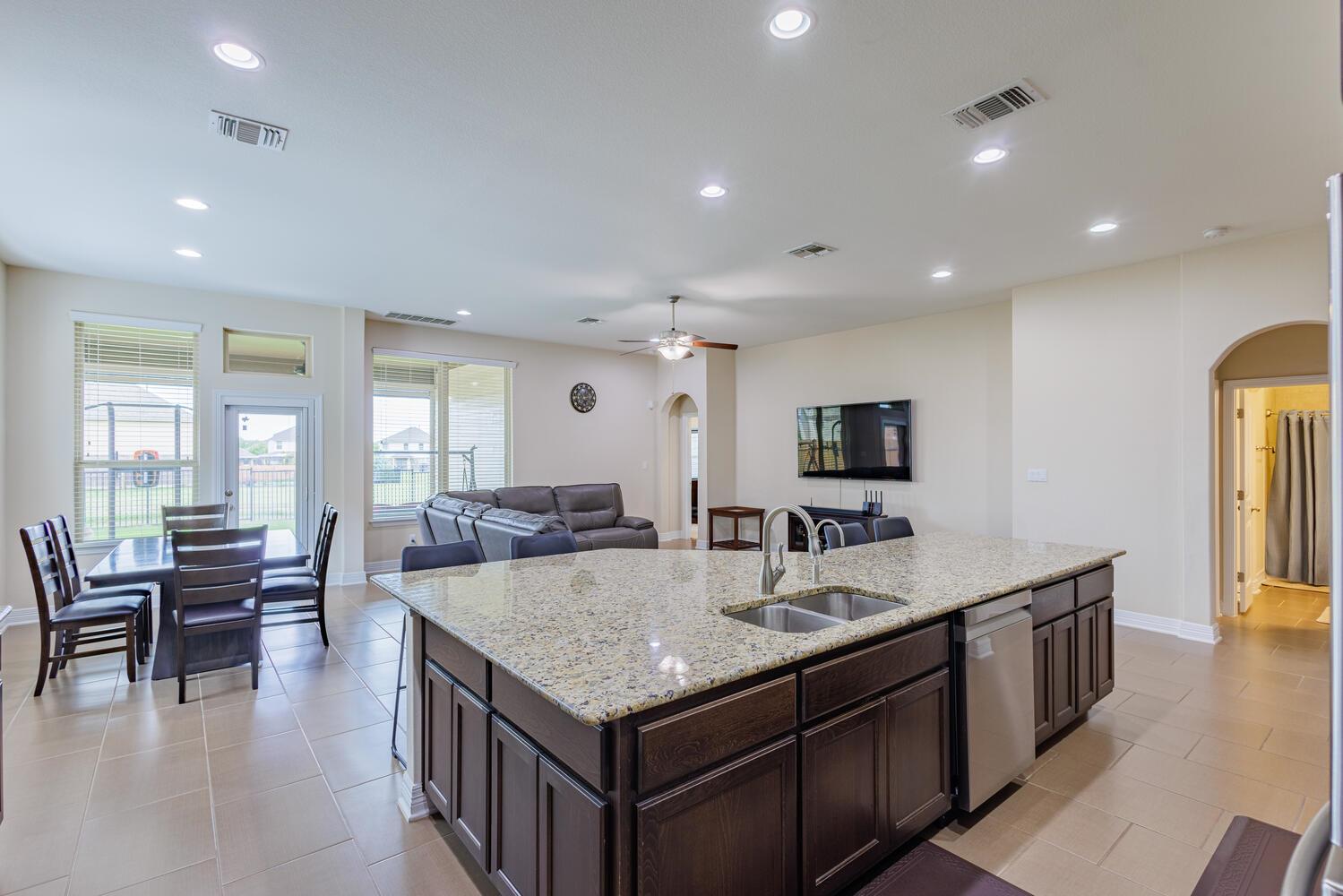 216 Blue Waterleaf Ln, Georgetown, TX 78626