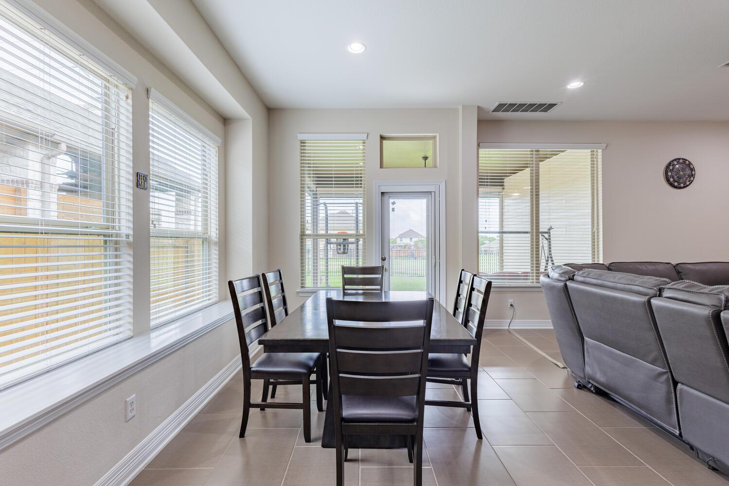 216 Blue Waterleaf Ln, Georgetown, TX 78626