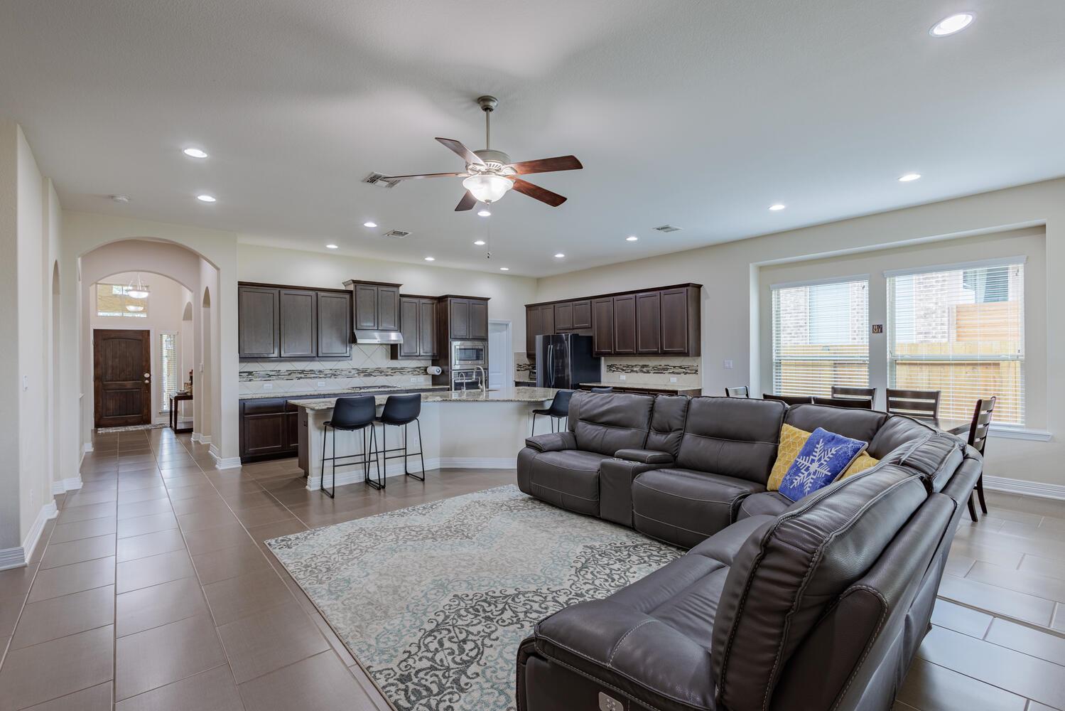 216 Blue Waterleaf Ln, Georgetown, TX 78626