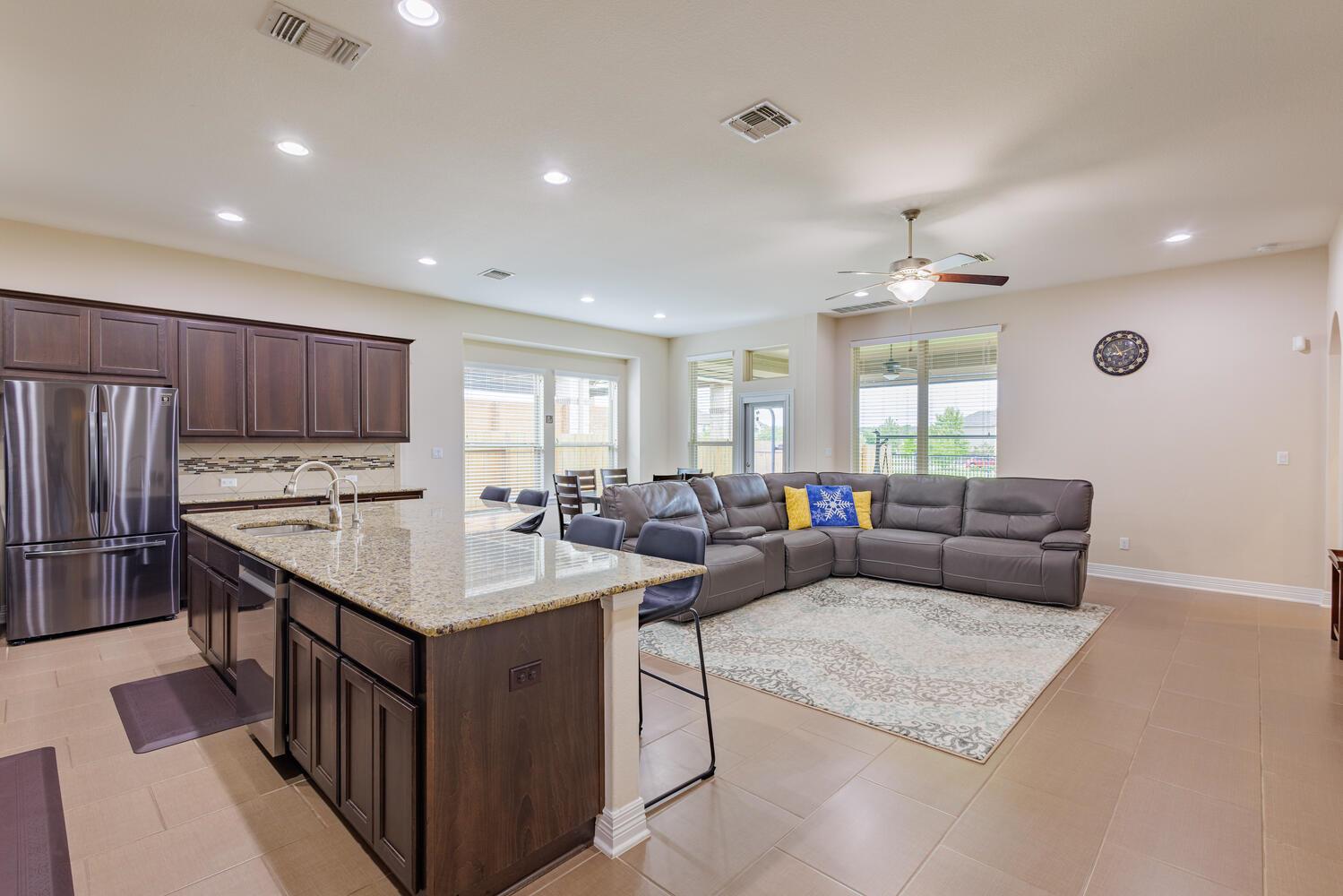 216 Blue Waterleaf Ln, Georgetown, TX 78626