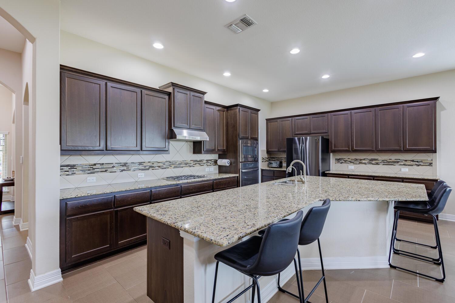 216 Blue Waterleaf Ln, Georgetown, TX 78626