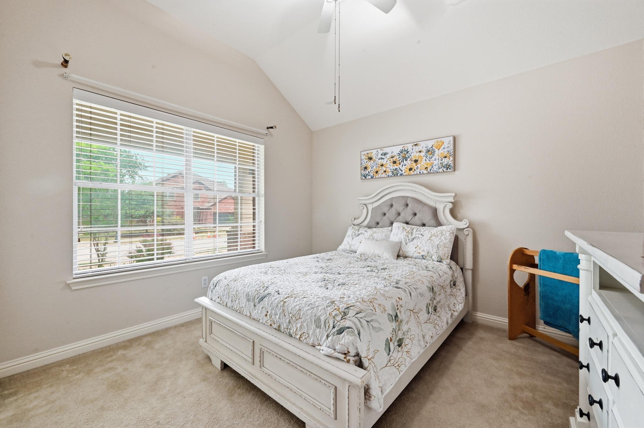 510 Middle Crk, Buda, TX 78610