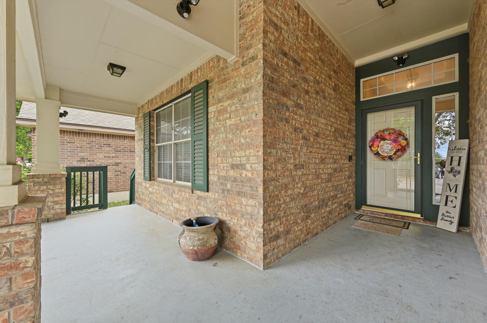 510 Middle Crk, Buda, TX 78610