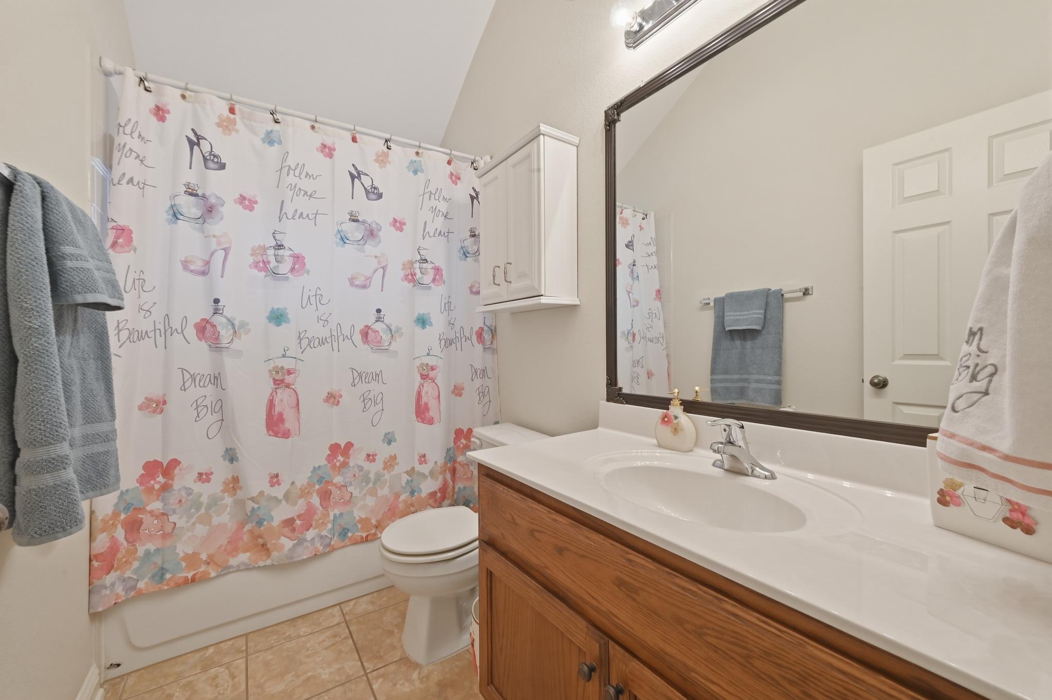 510 Middle Crk, Buda, TX 78610