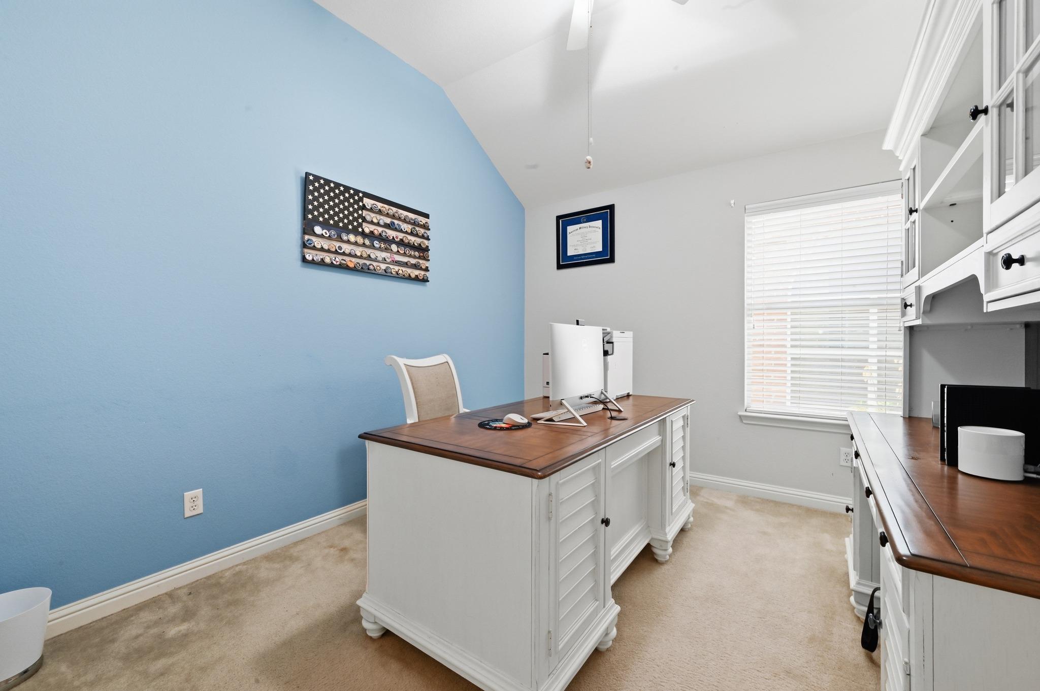 510 Middle Crk, Buda, TX 78610