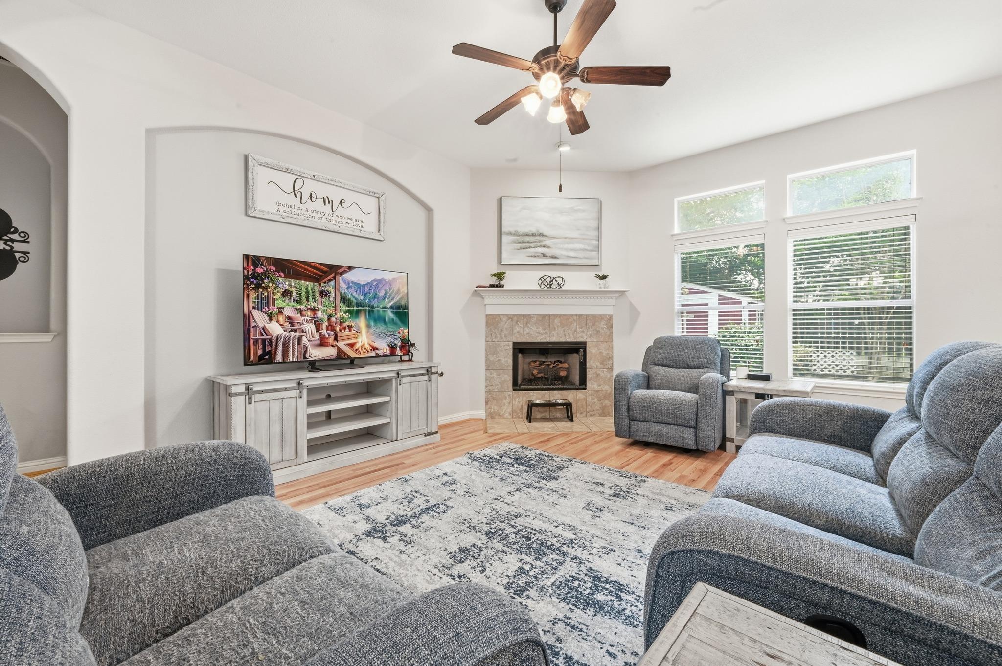 510 Middle Crk, Buda, TX 78610