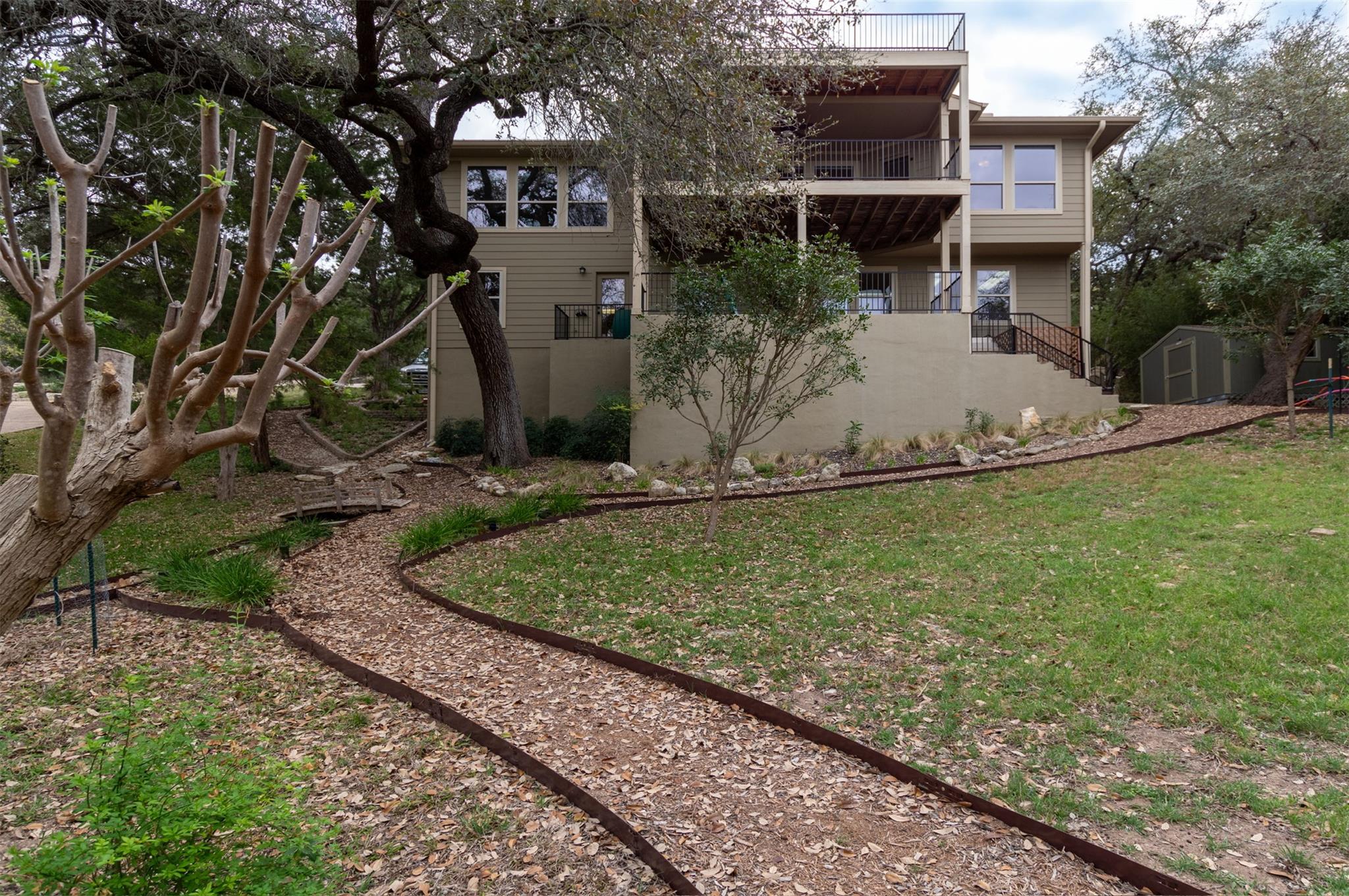 6400 Lakeshore Dr, Lago Vista, TX 78645