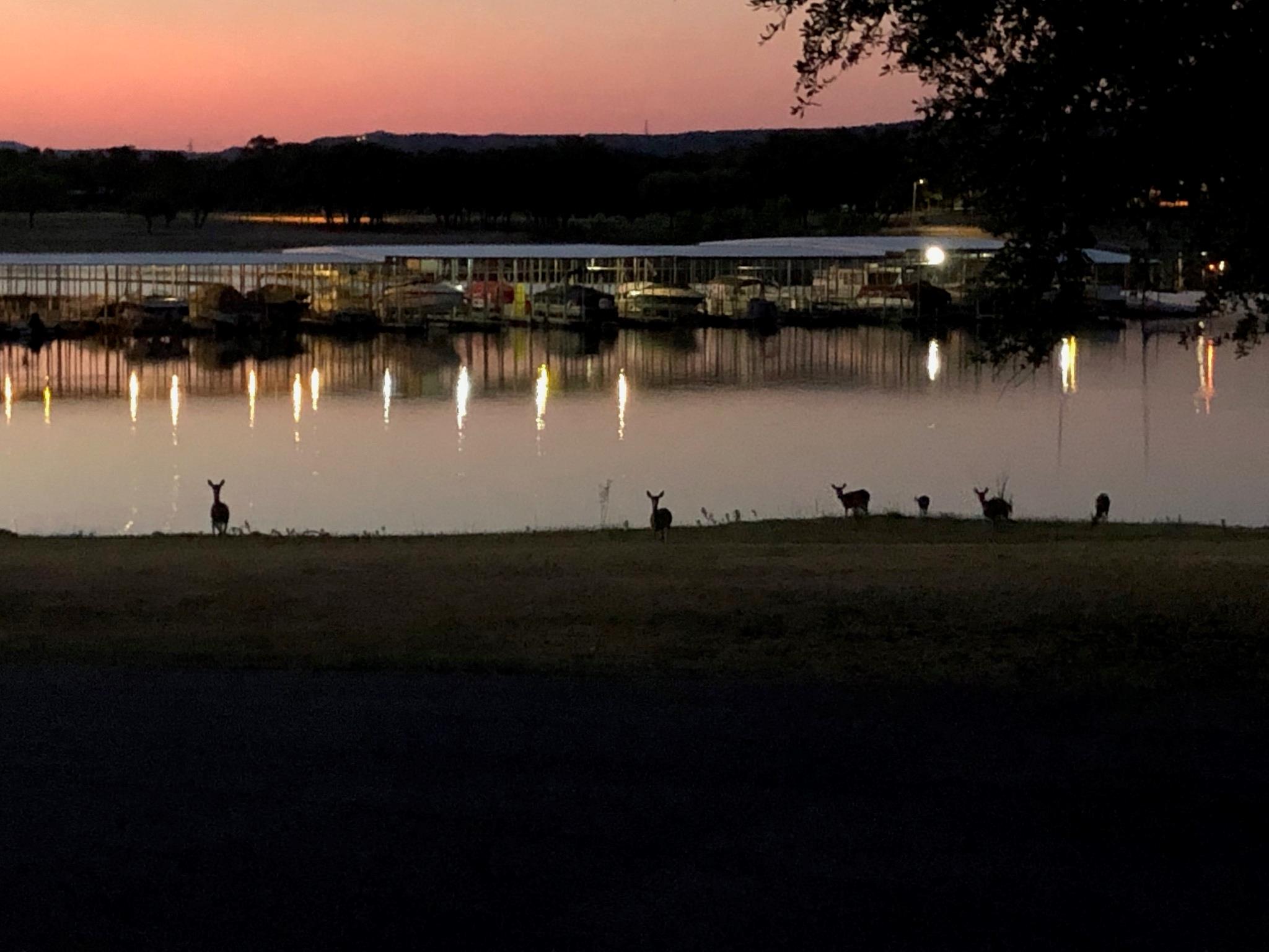 6400 Lakeshore Dr, Lago Vista, TX 78645