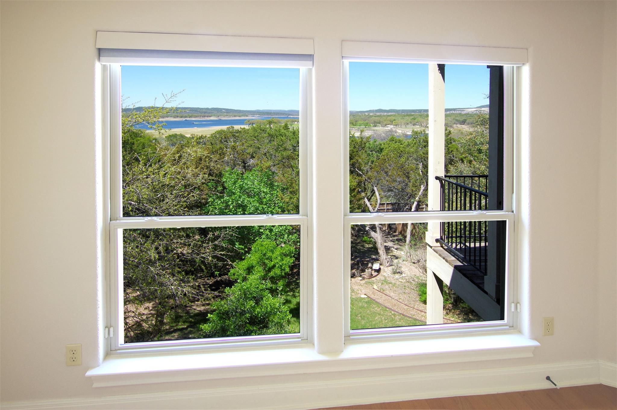 6400 Lakeshore Dr, Lago Vista, TX 78645