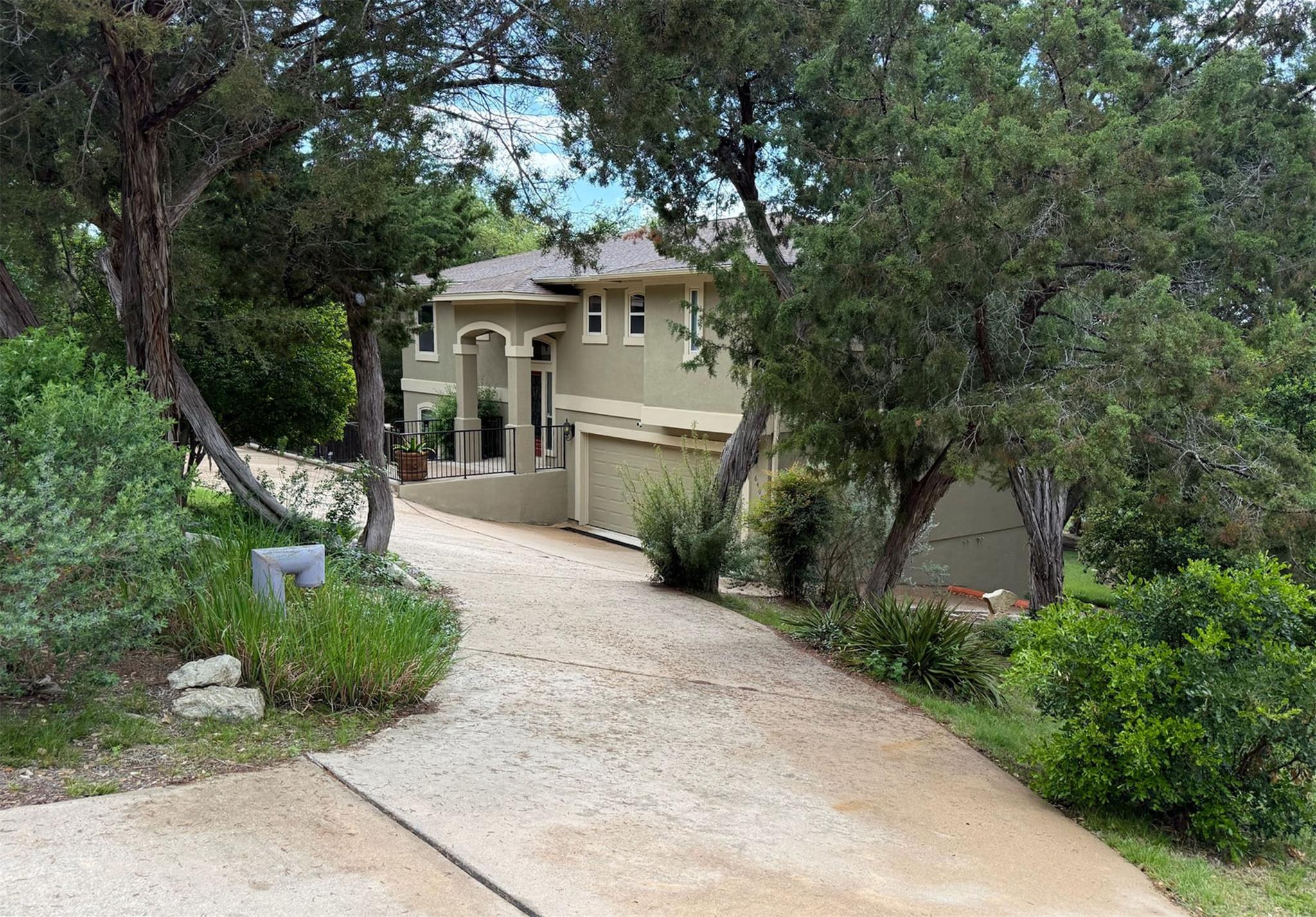 6400 Lakeshore Dr, Lago Vista, TX 78645