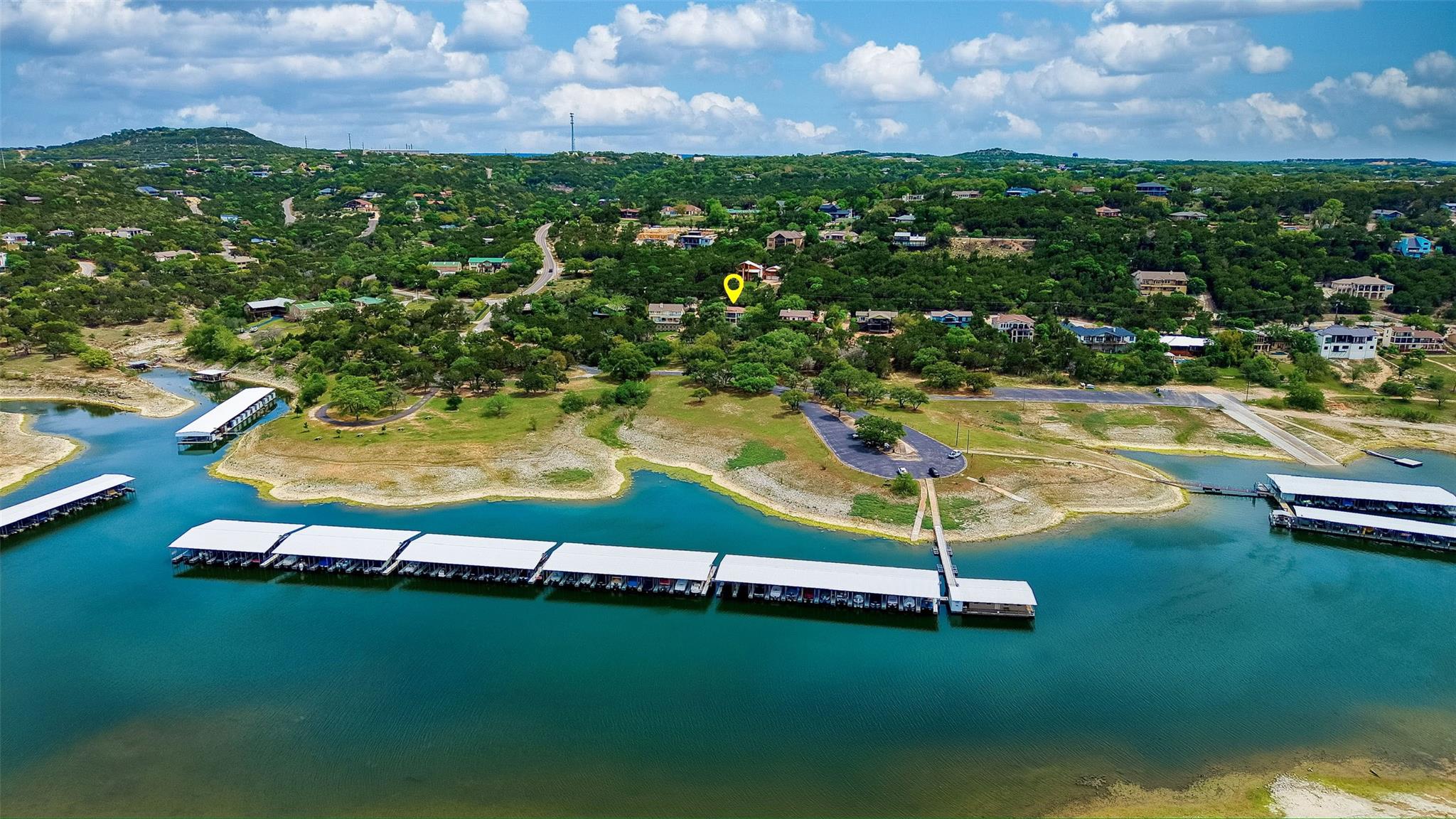 6400 Lakeshore Dr, Lago Vista, TX 78645