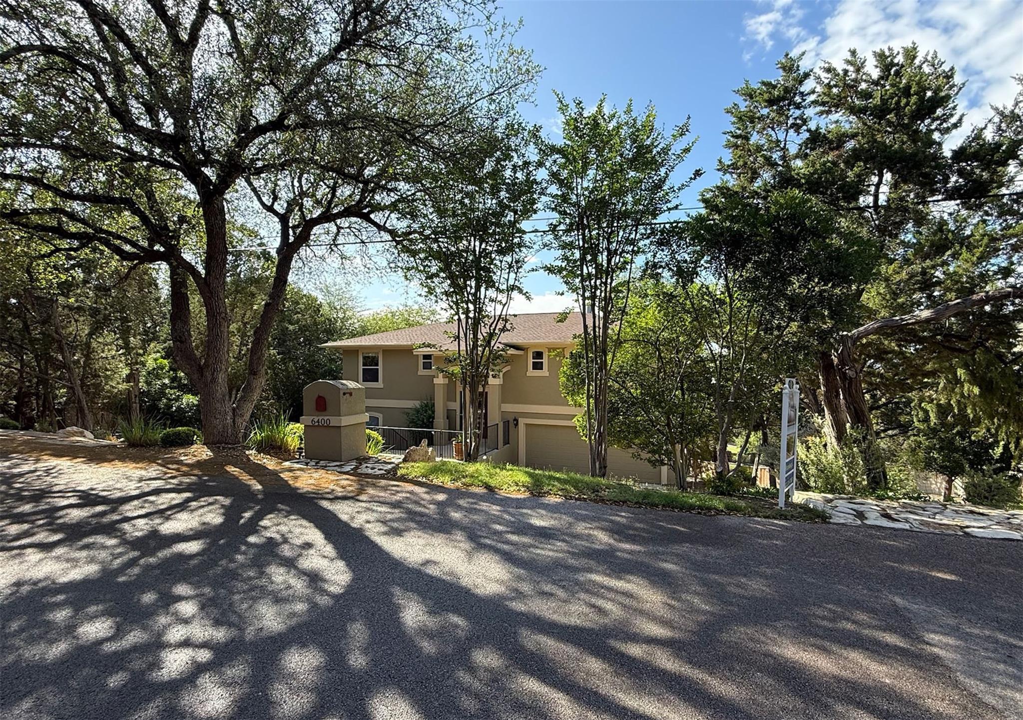 6400 Lakeshore Dr, Lago Vista, TX 78645
