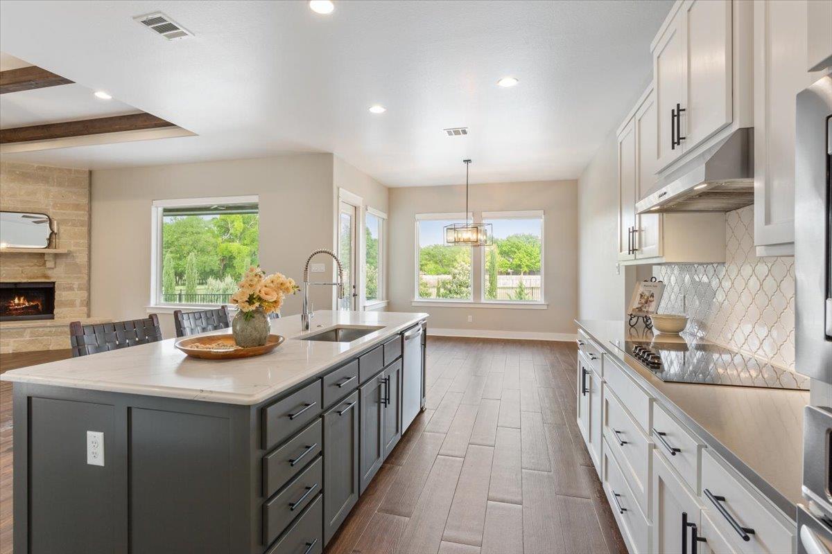 205 Ow Lowrey Dr, Salado, TX 76571